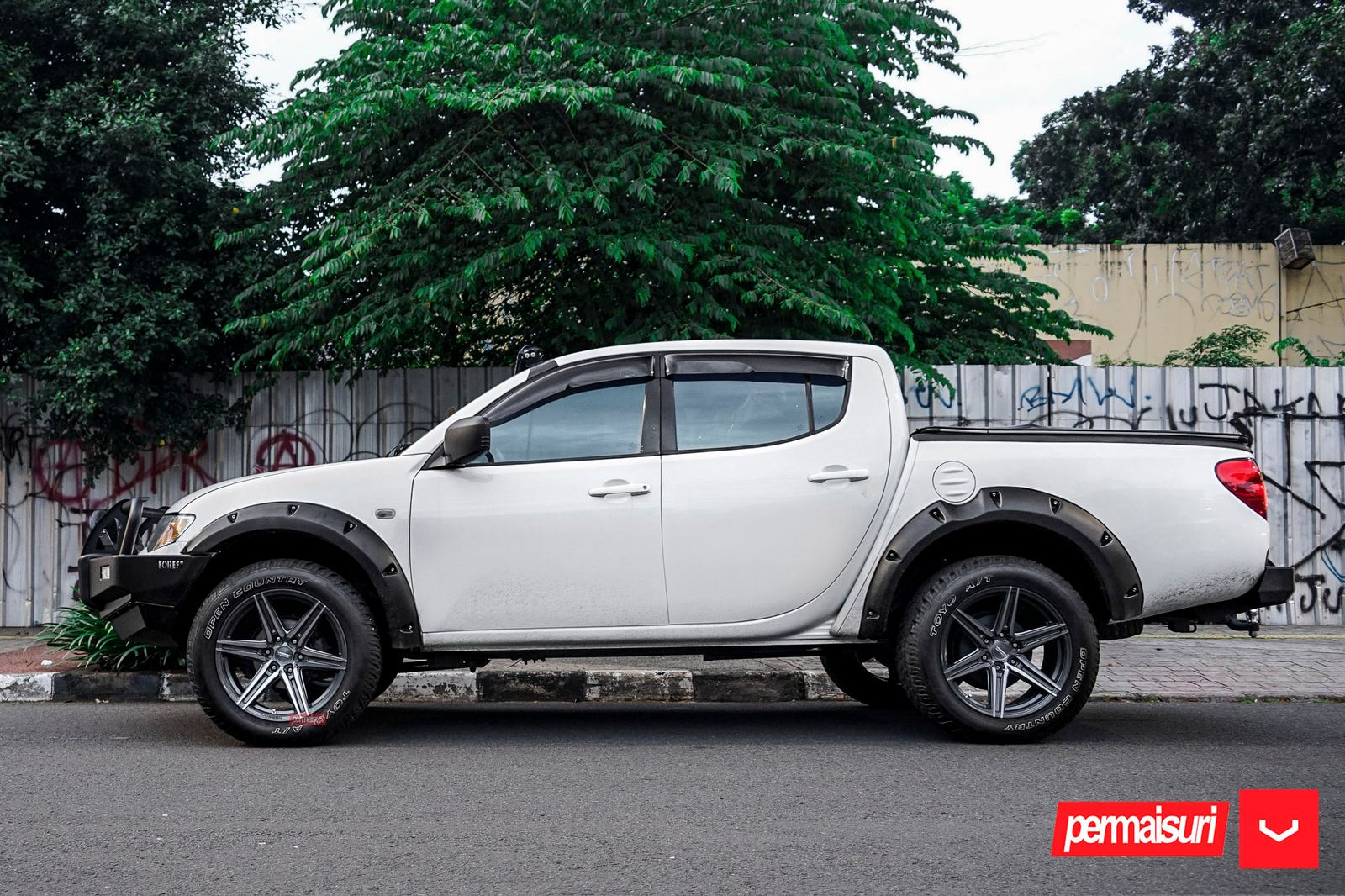 Vossen Forged HF6-2 on Mitsubishi Triton 5th gen (KJ/KK/KL), photo 2