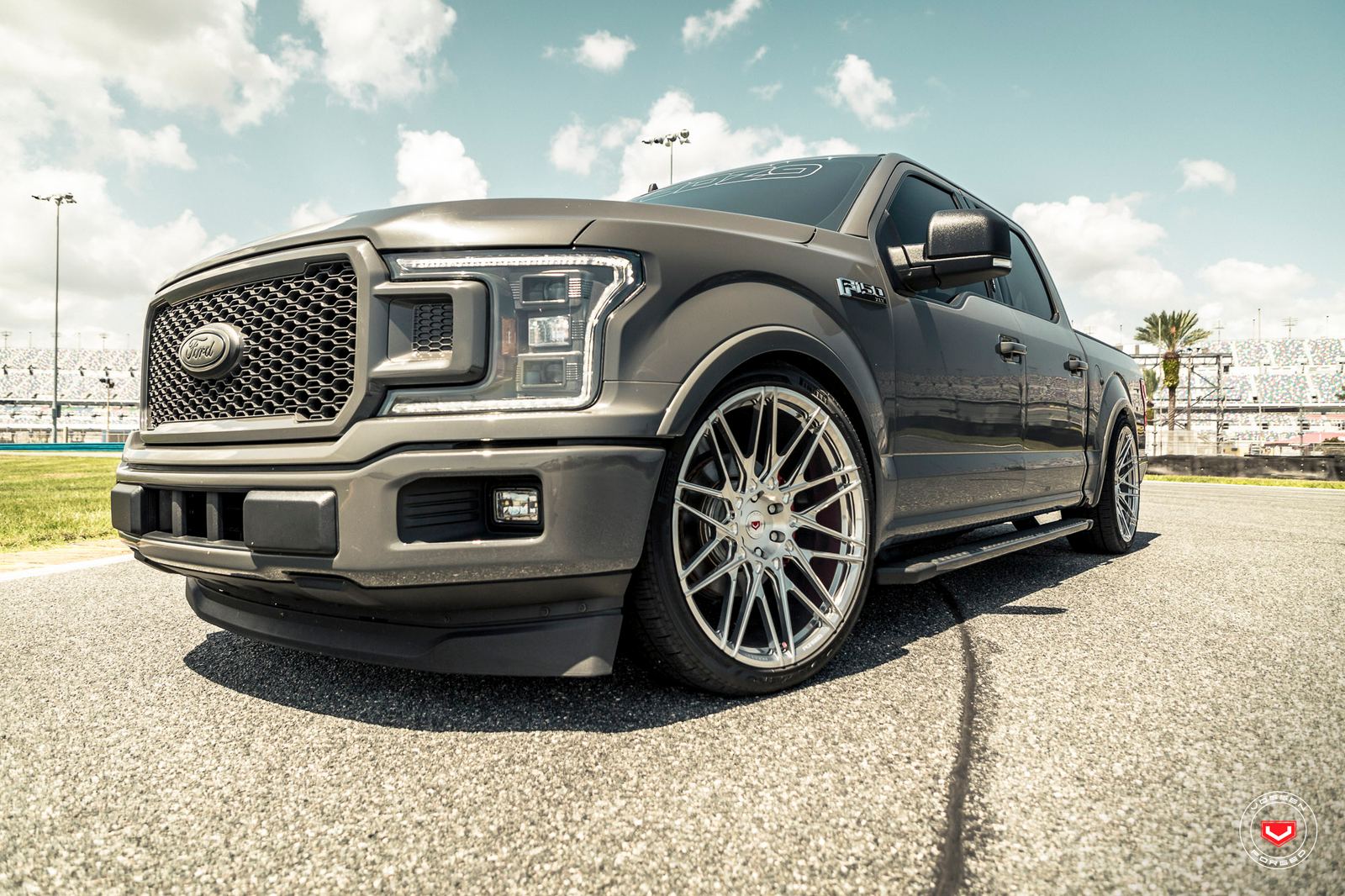 Vossen Forged S17-07 on Ford F-150 P702 (2021-present)