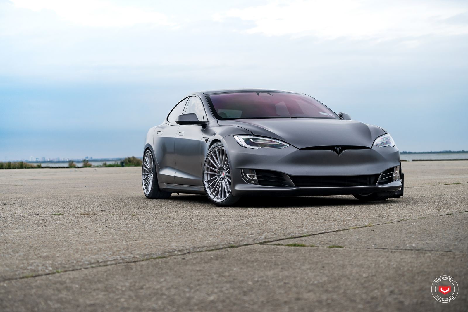 Vossen Forged S17-04 on Tesla Model S Original (2012-2016)