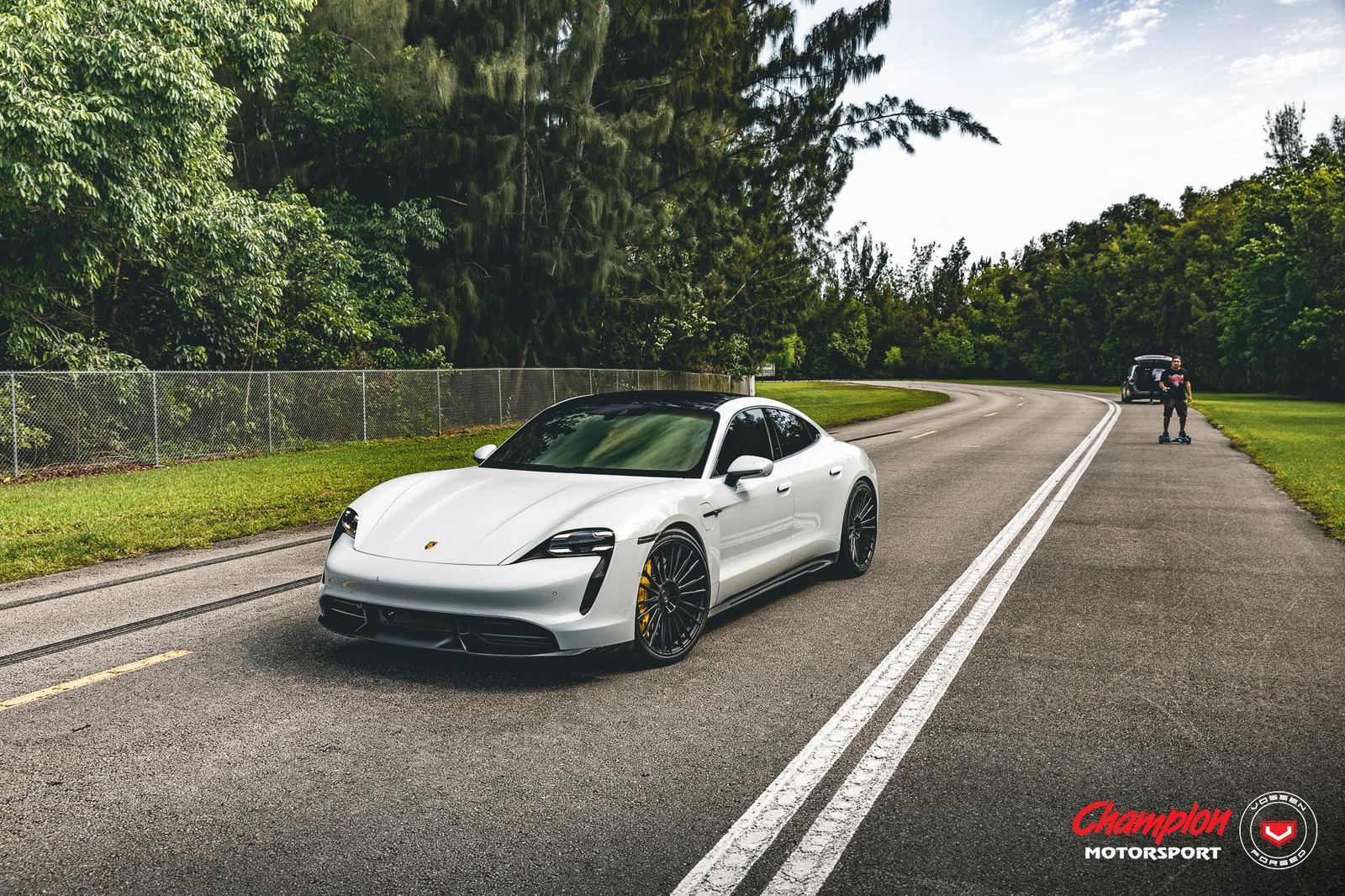 Vossen Forged S17-04 on Porsche Taycan J1.1