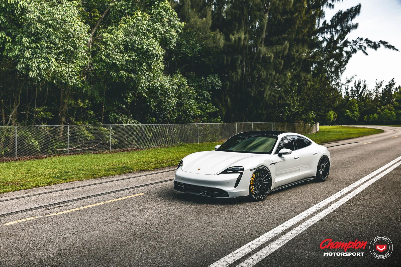 Vossen Forged S17-04 on Porsche Taycan J1.1, photo 2