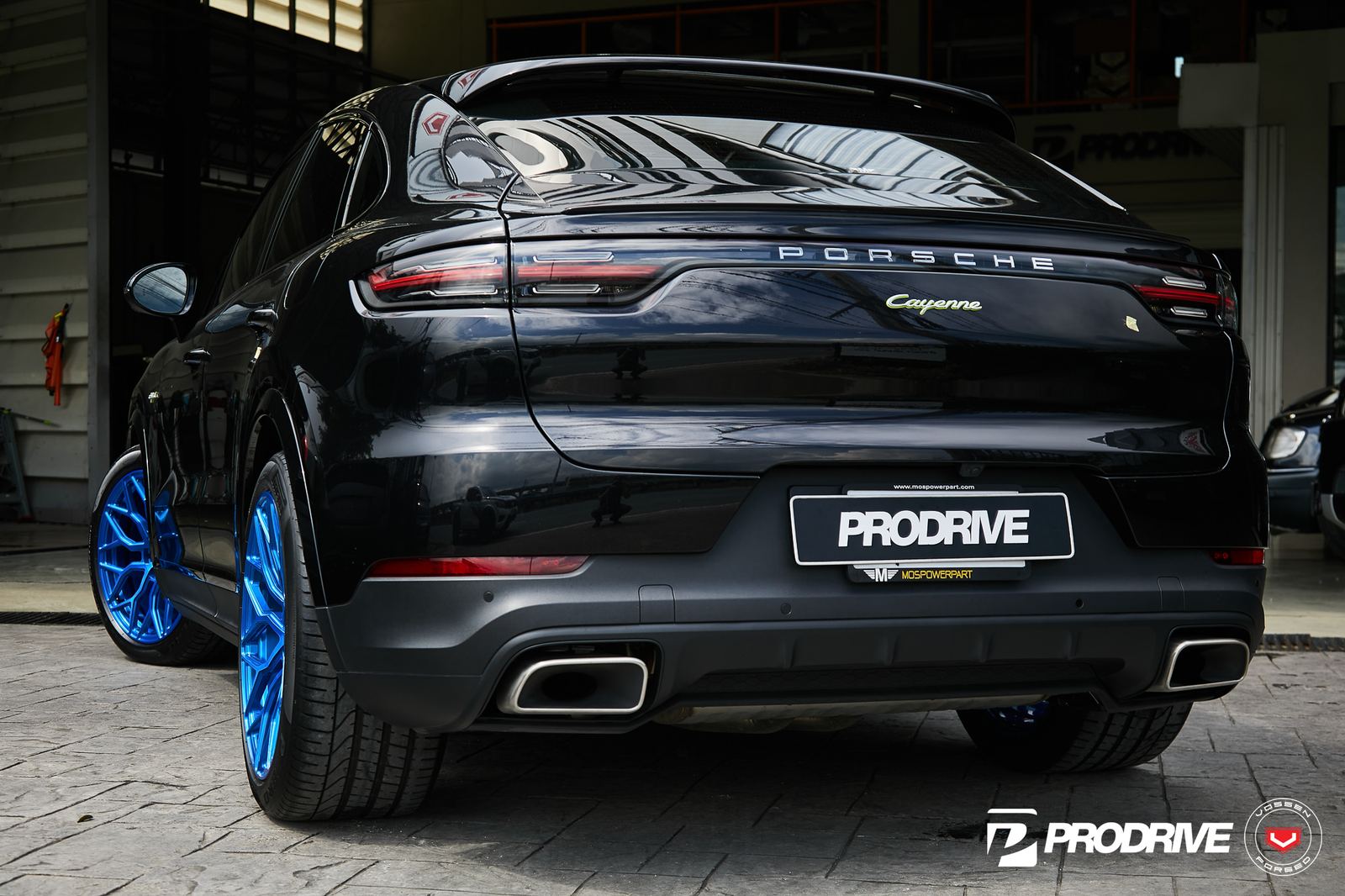 Vossen Forged S17-01 on Porsche Cayenne 9YA/E3.1, photo 2