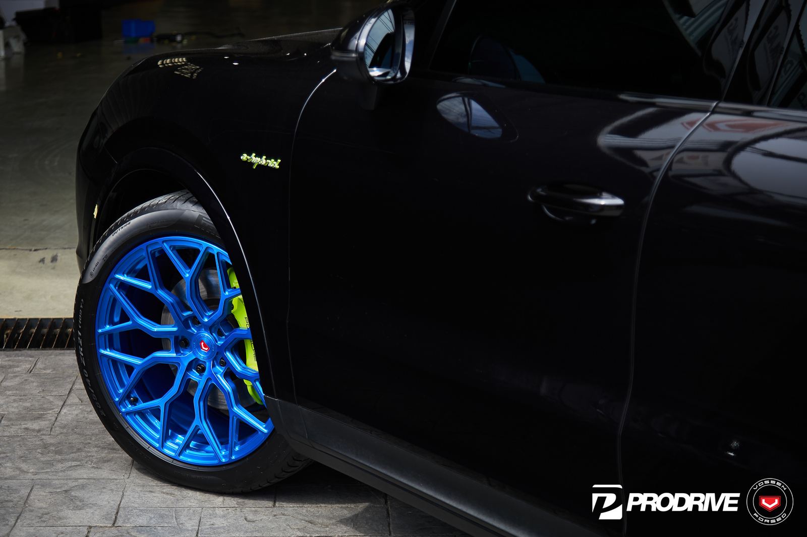 Vossen Forged S17-01 on Porsche Cayenne 9YA/E3.1, photo 3