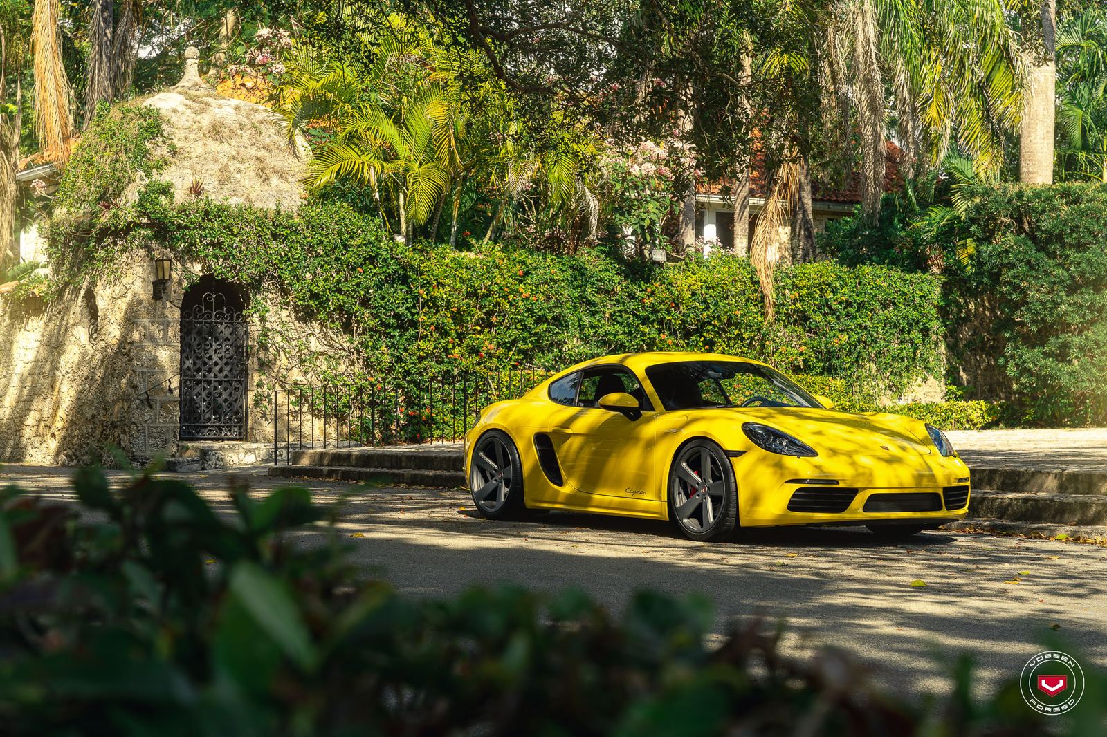 Vossen Forged CG-210 on Porsche Cayman 982