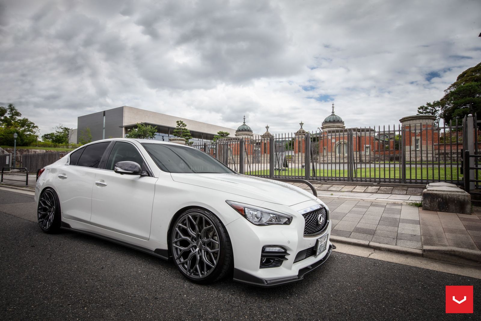 Vossen Forged HF-2 on Infiniti Q50 V37