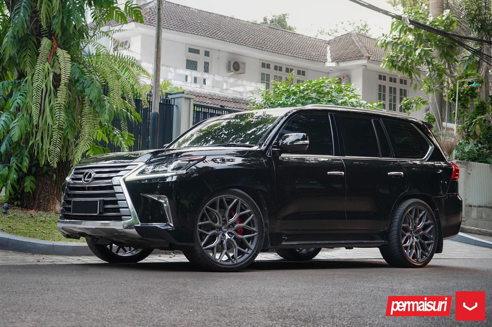 Vossen Forged HF-2 on Lexus LX URJ200 (LX 570)