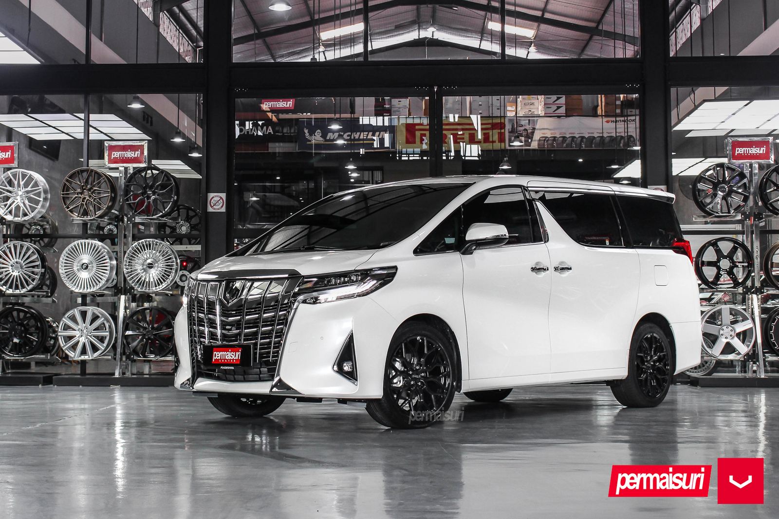 Vossen Forged HF-2 on Toyota Alphard AH30.2
