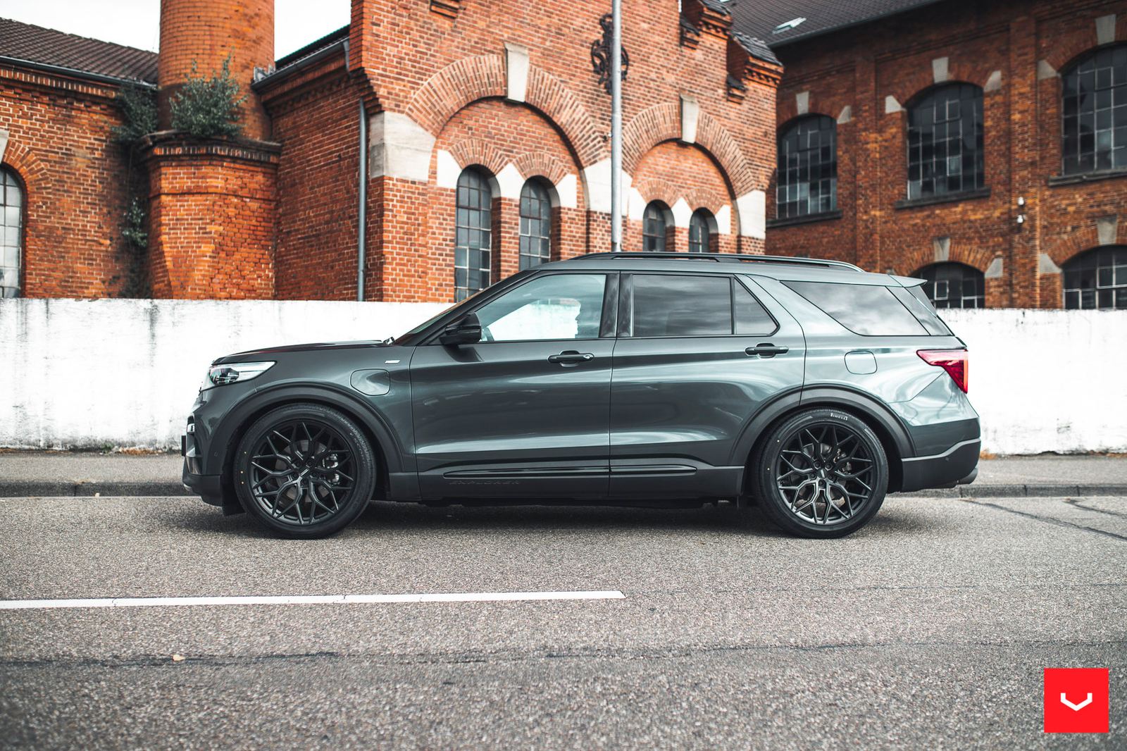 Vossen Forged HF-2 on Ford Explorer 6th gen (U625), photo 2