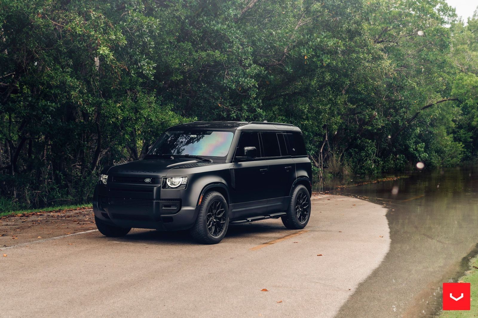 Vossen Forged HF-2 on Land Rover Defender L663