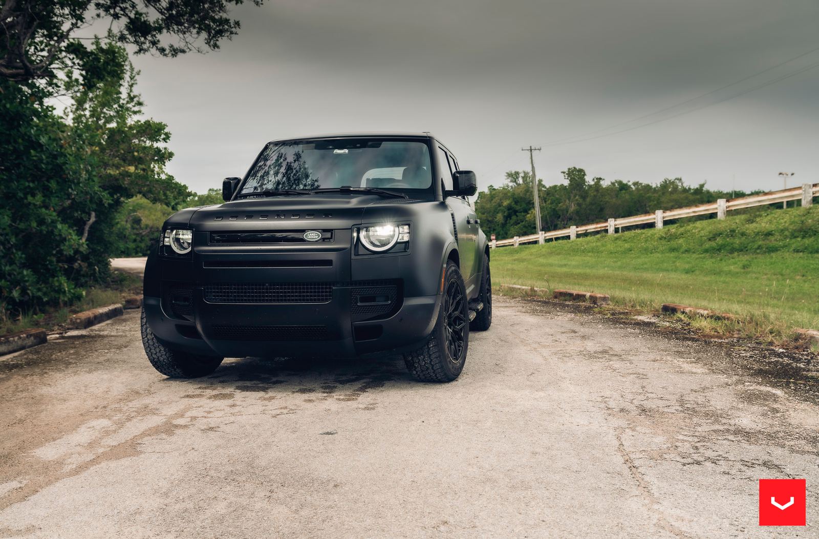 Vossen Forged HF-2 on Land Rover Defender L663, photo 3
