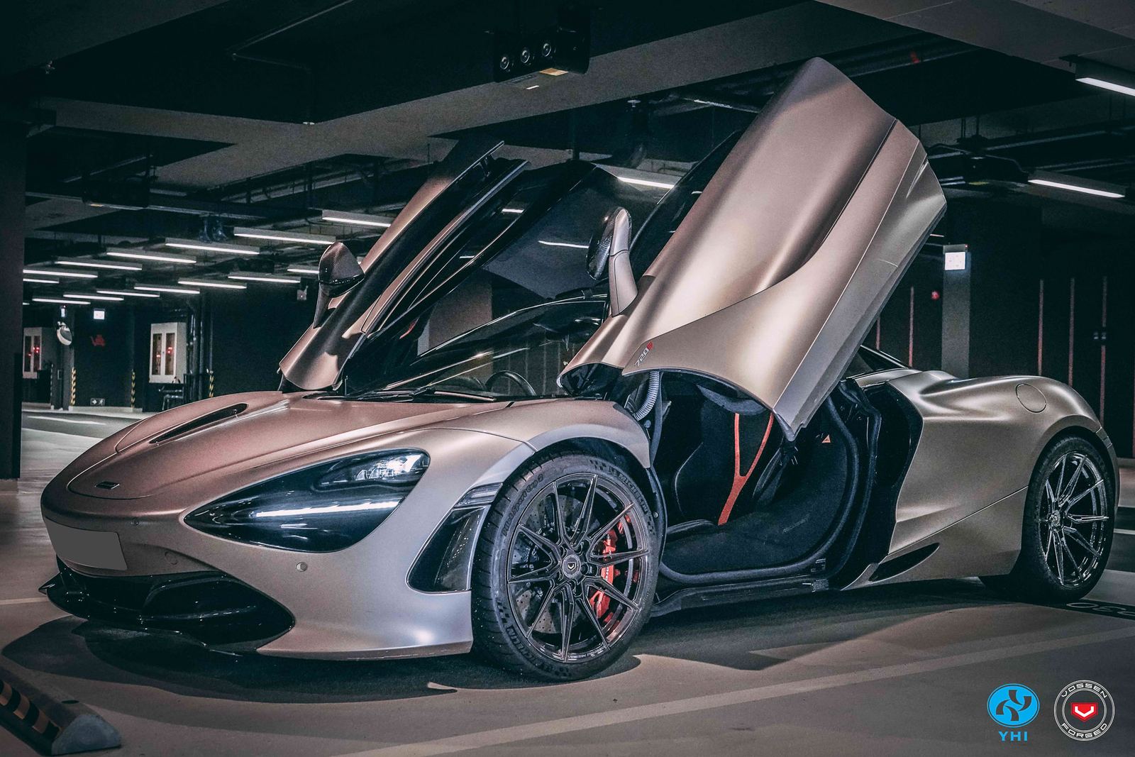 Vossen Forged EVO-2R on McLaren 720S
