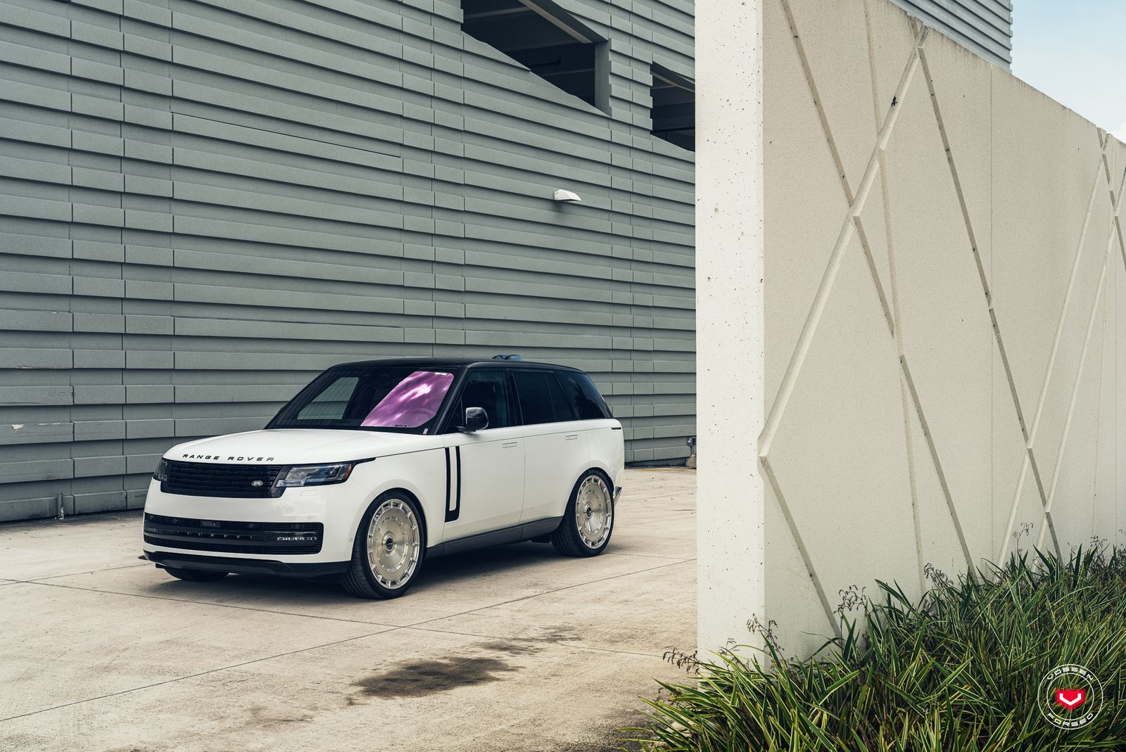Vossen Forged LC3-11 on Land Rover Range Rover L460