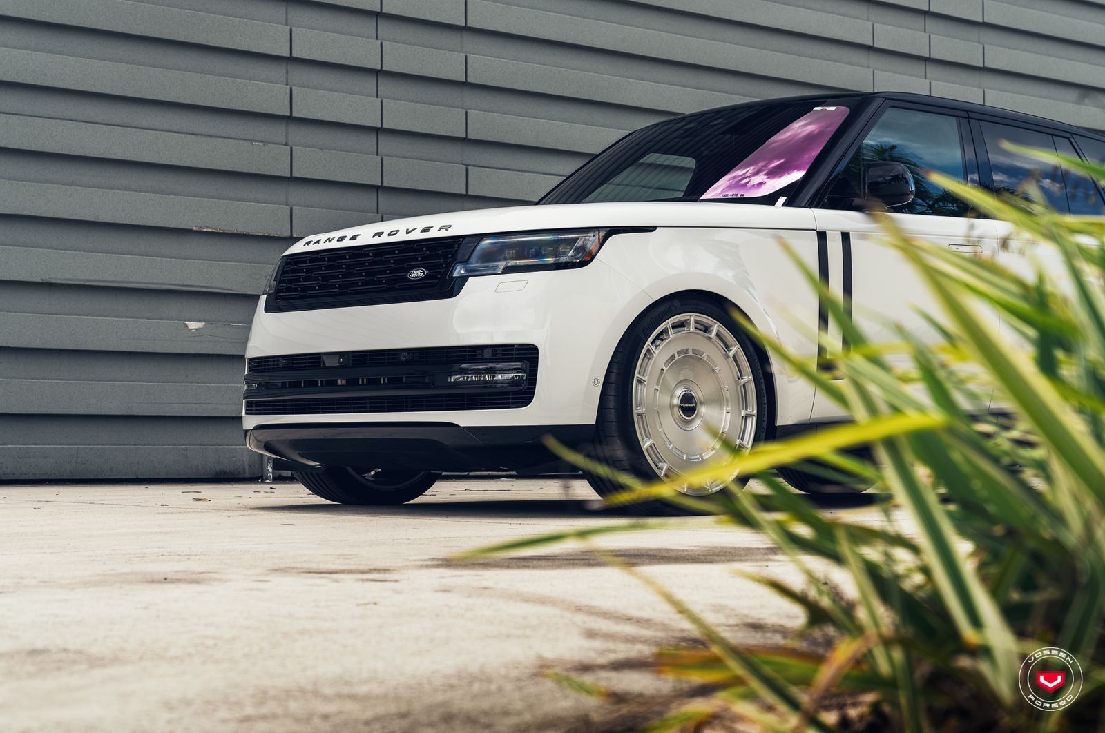 Vossen Forged LC3-11 on Land Rover Range Rover L460, photo 3