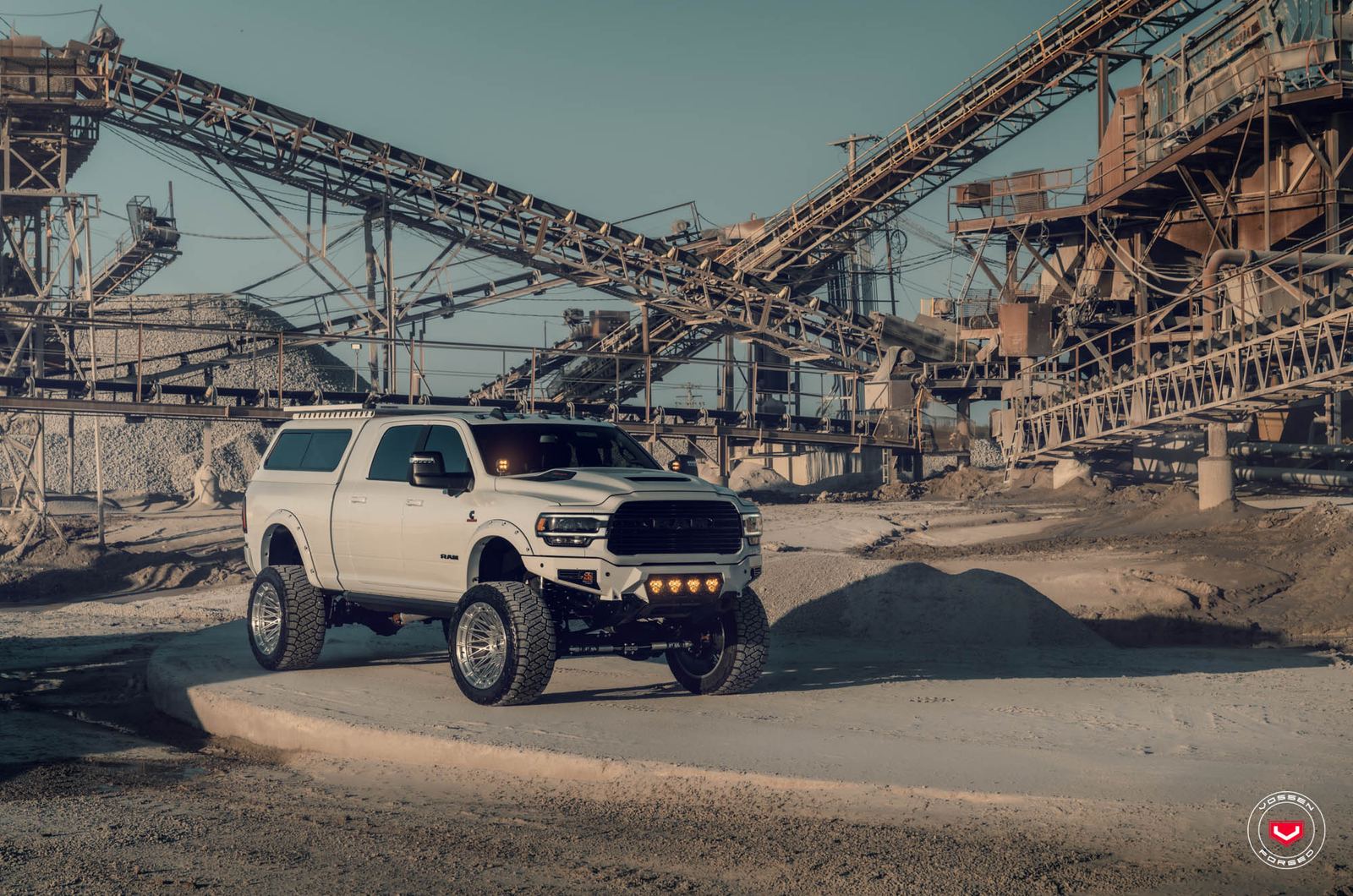 Vossen Forged LCX-03 on RAM 2500 5th gen (2019-)