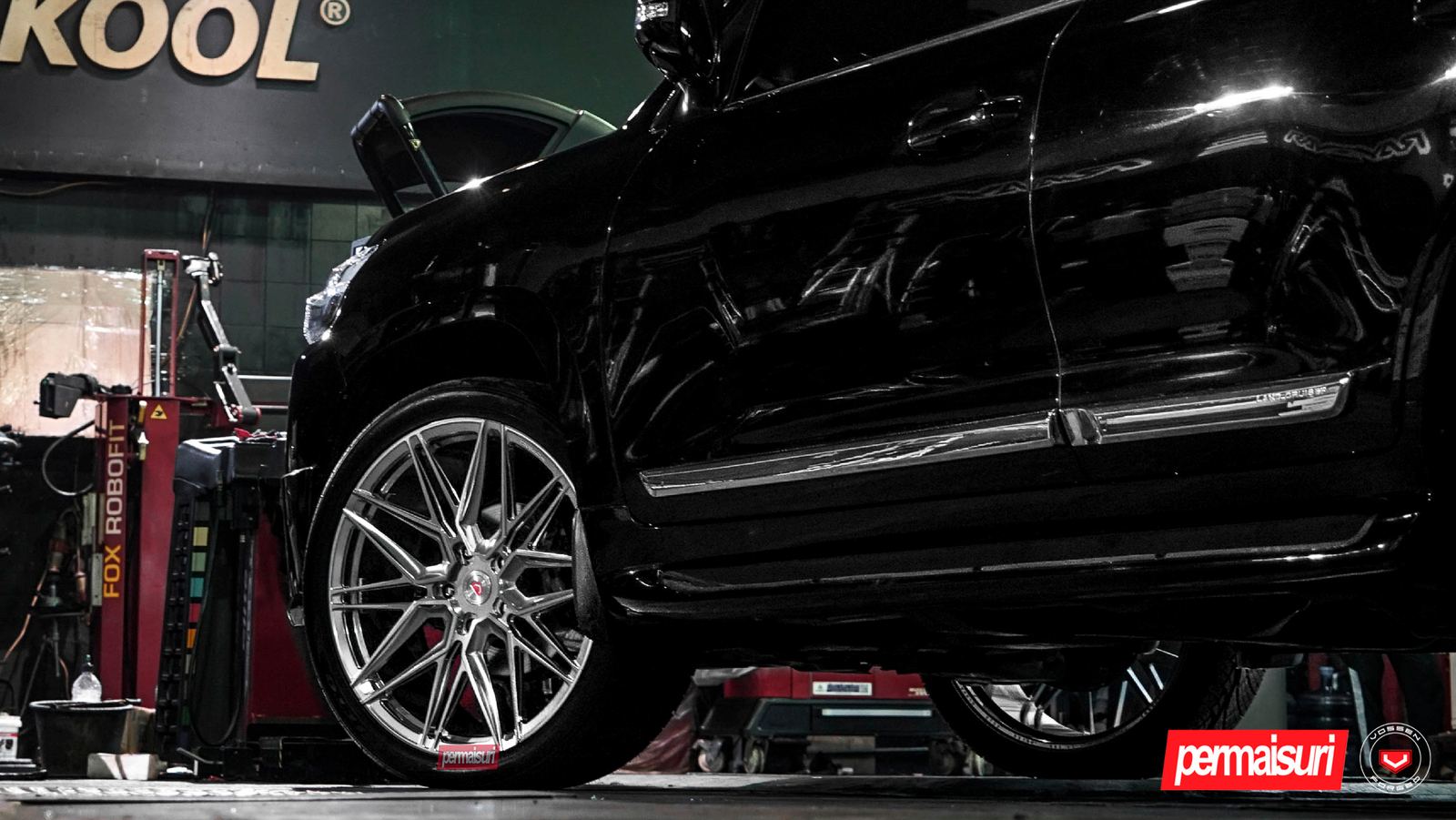 Vossen Forged EVO-5 on Toyota Land Cruiser J200.1, photo 2