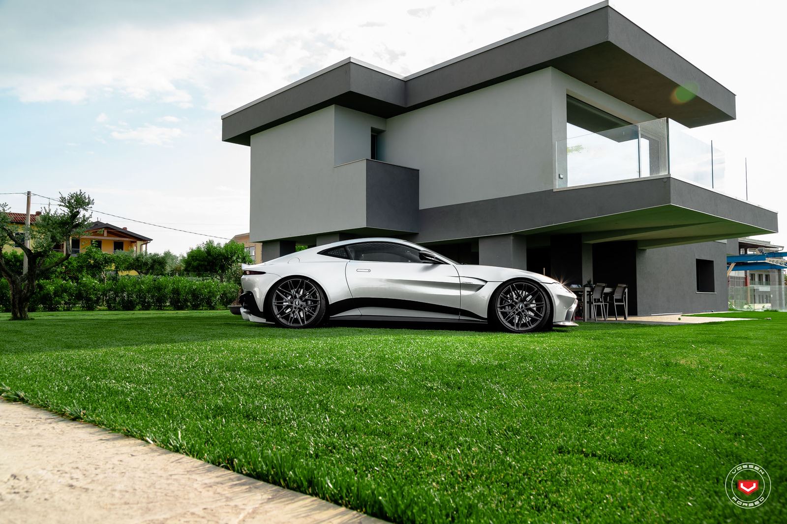 Vossen Forged EVO-5 on Aston Martin Vantage (2018).1, photo 2