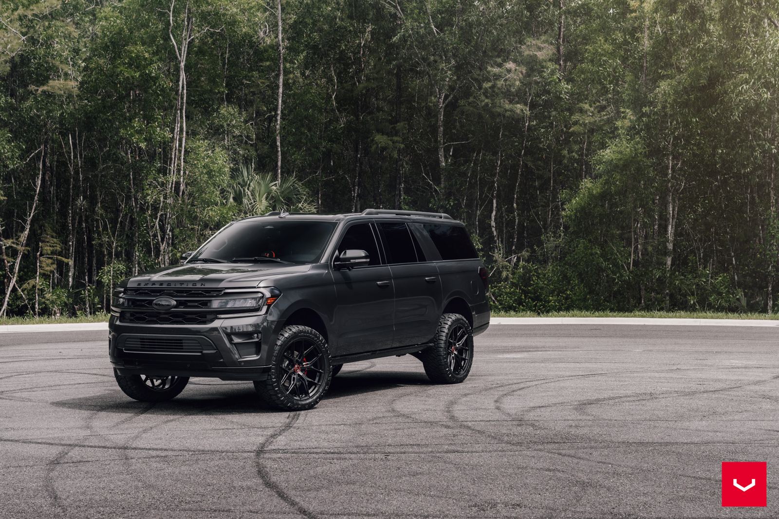 Vossen Forged HF6-4 on Ford Expedition 4th gen (U553)