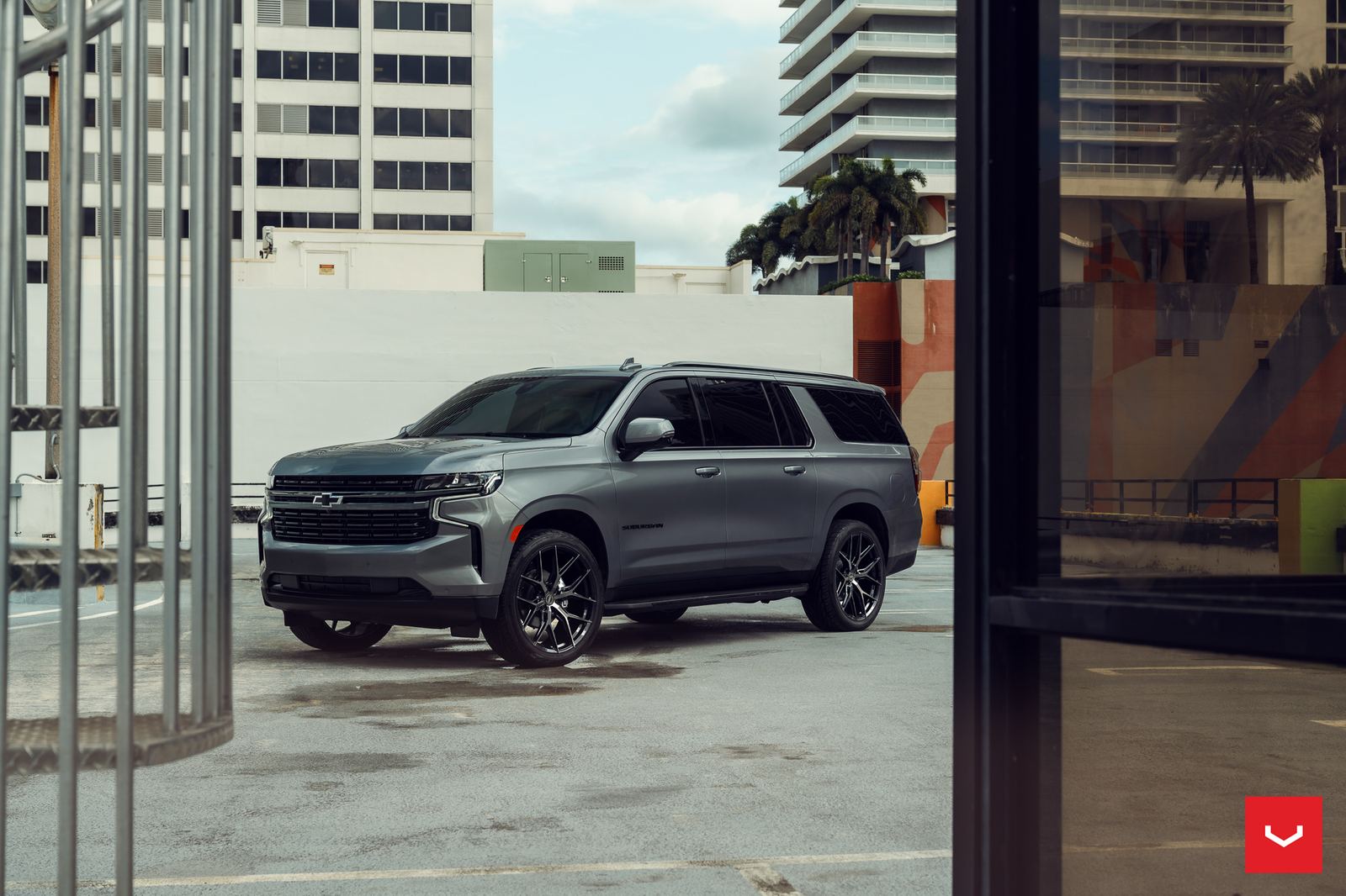 Vossen Forged HF6-4 on Chevrolet Suburban T1