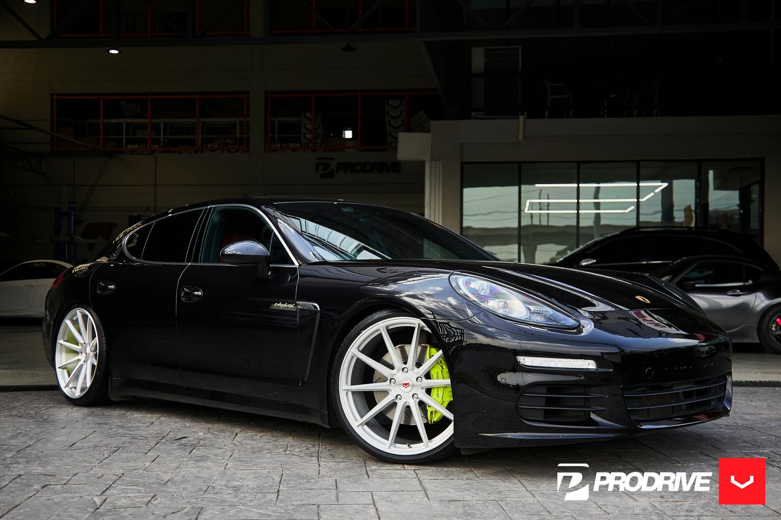 Vossen Forged VPS-310 on Porsche Panamera 971.1