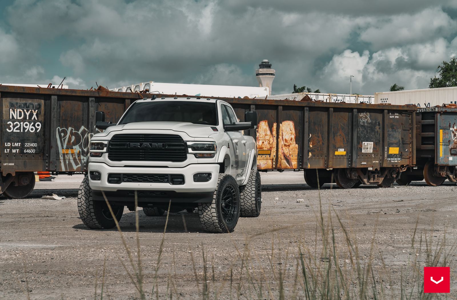 Vossen Forged HFX-1 (8-lug) on RAM 2500 5th gen (2019-), photo 3