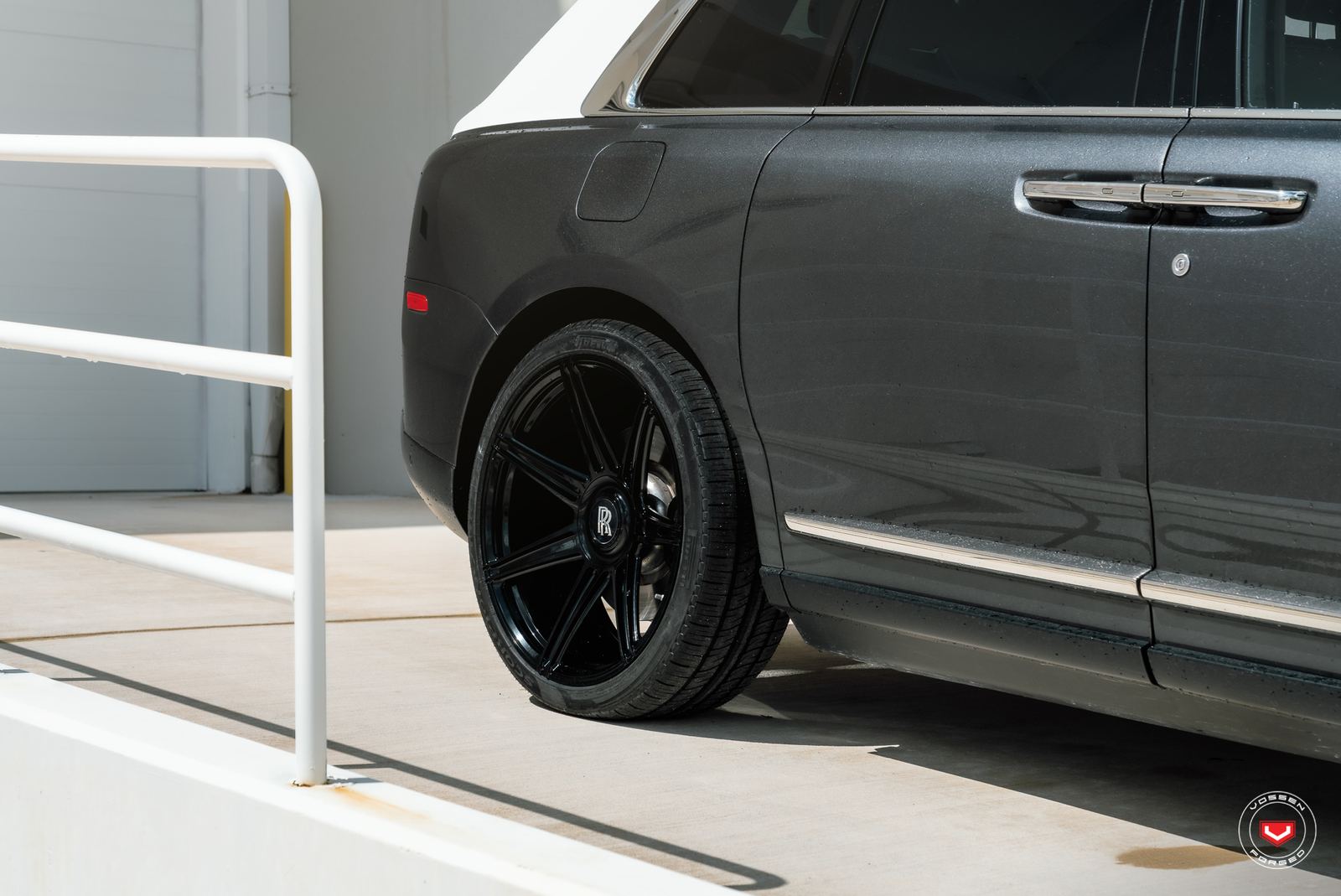 Vossen Forged S17-11 on Rolls-Royce Cullinan.1, photo 3