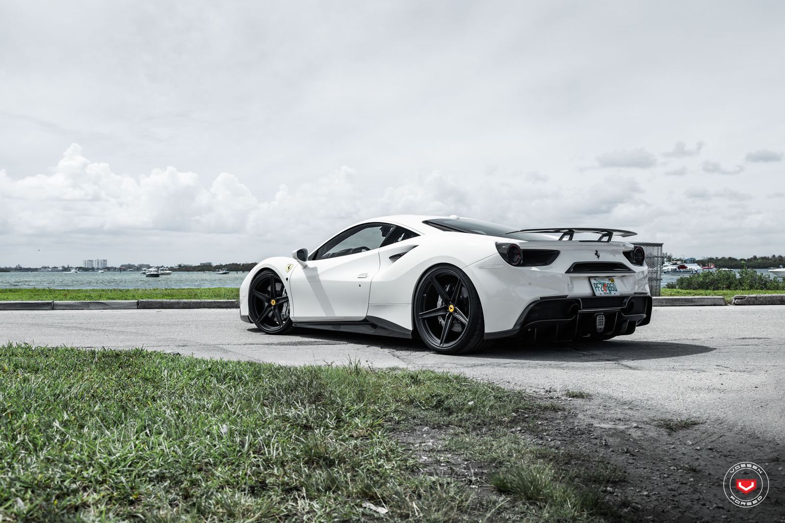 Vossen Forged M-X5 on Ferrari 488, photo 3