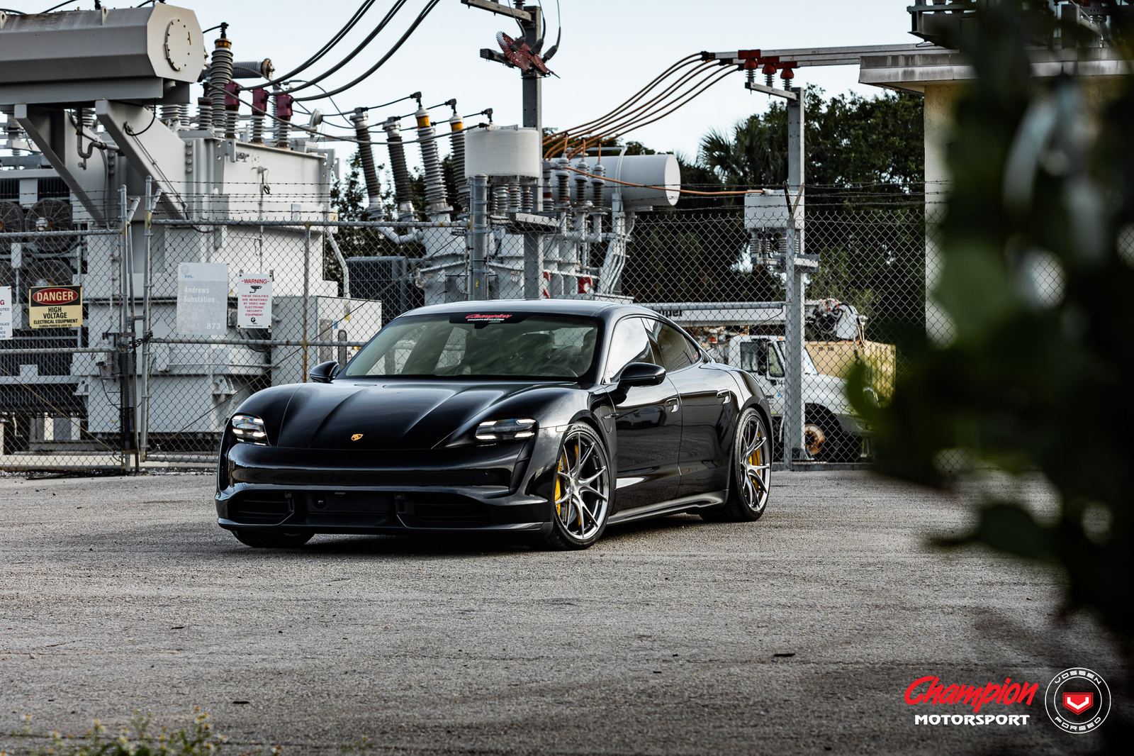 Vossen Forged RS74 on Porsche Taycan J1.1
