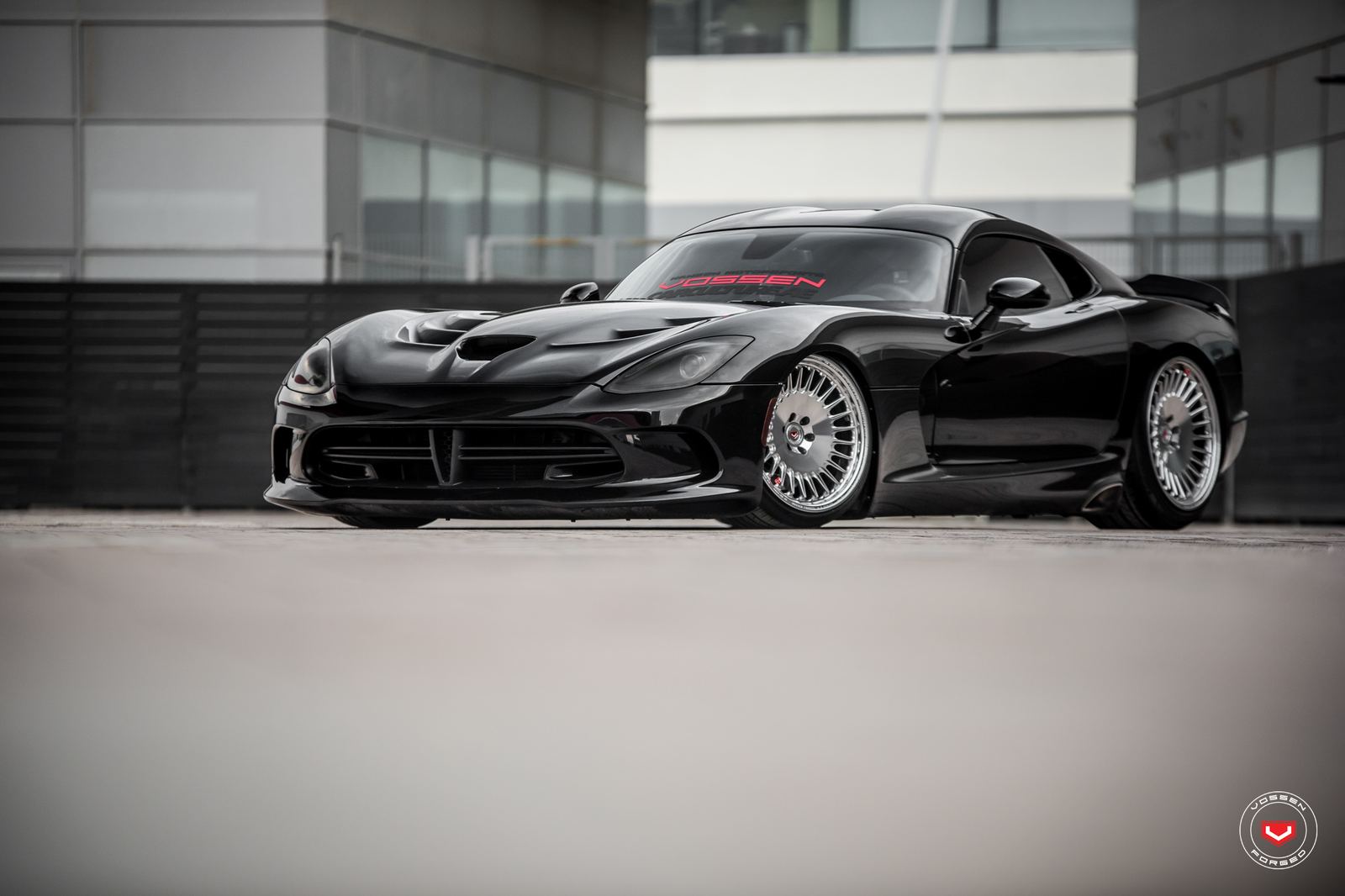 Vossen Forged ML-R1 on Dodge Viper VX I (5th gen)