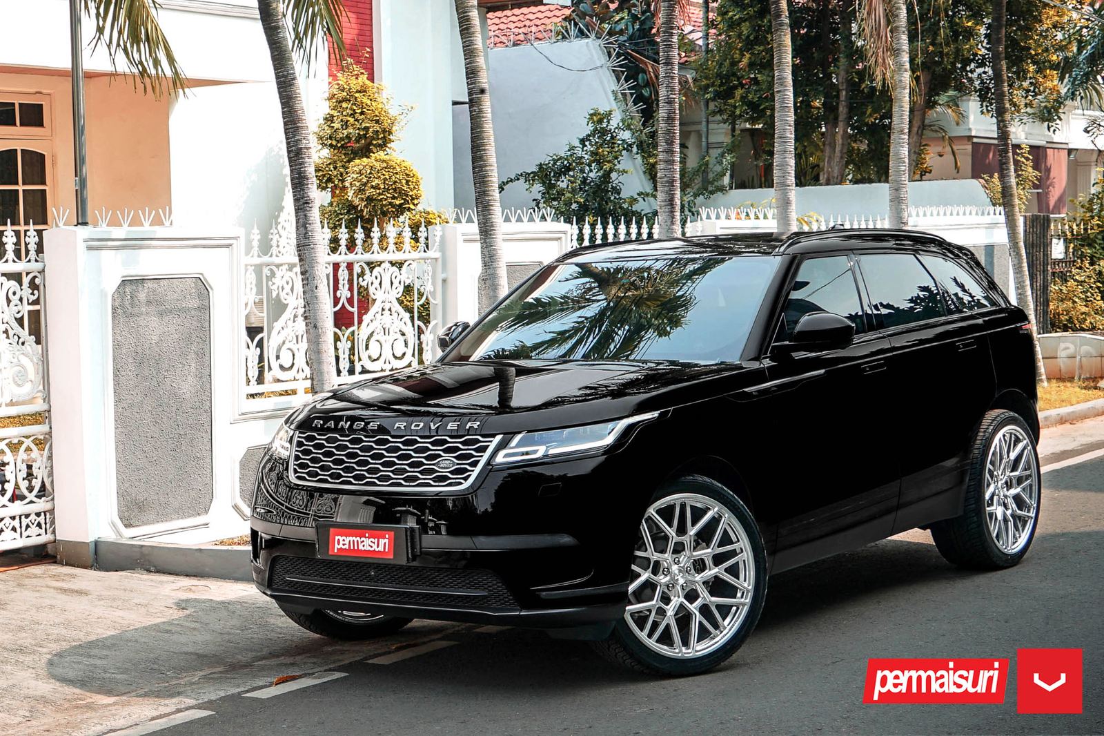 Vossen Forged UV-1 on Land Rover Range Rover Velar L560.1
