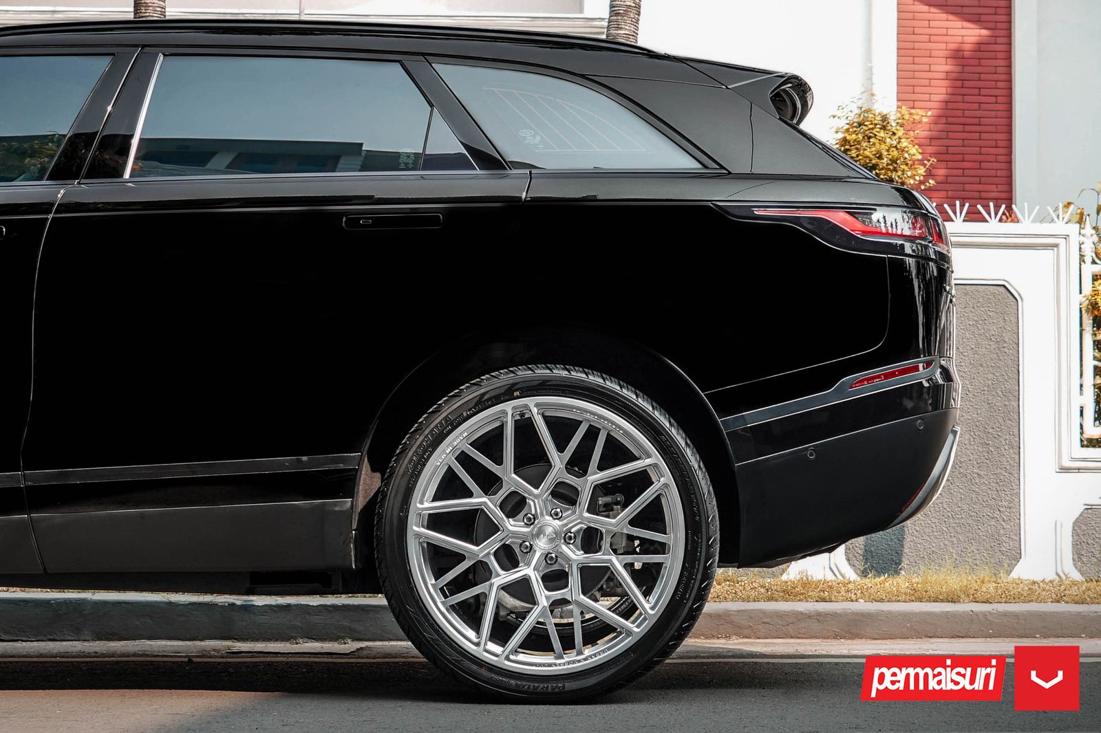 Vossen Forged UV-1 on Land Rover Range Rover Velar L560.1, photo 2