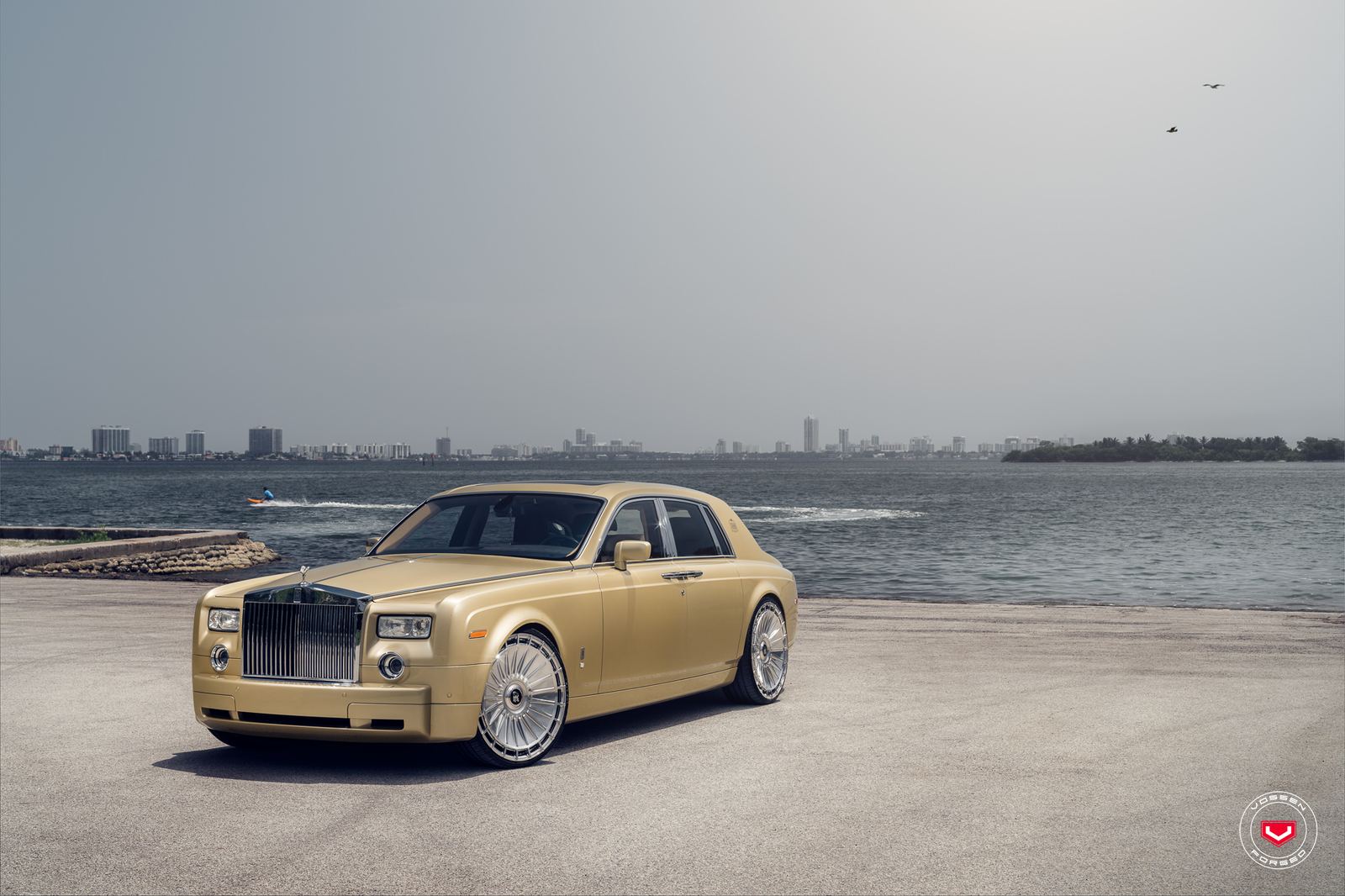 Vossen Forged S21-12 on Rolls-Royce Phantom VII.1, photo 2