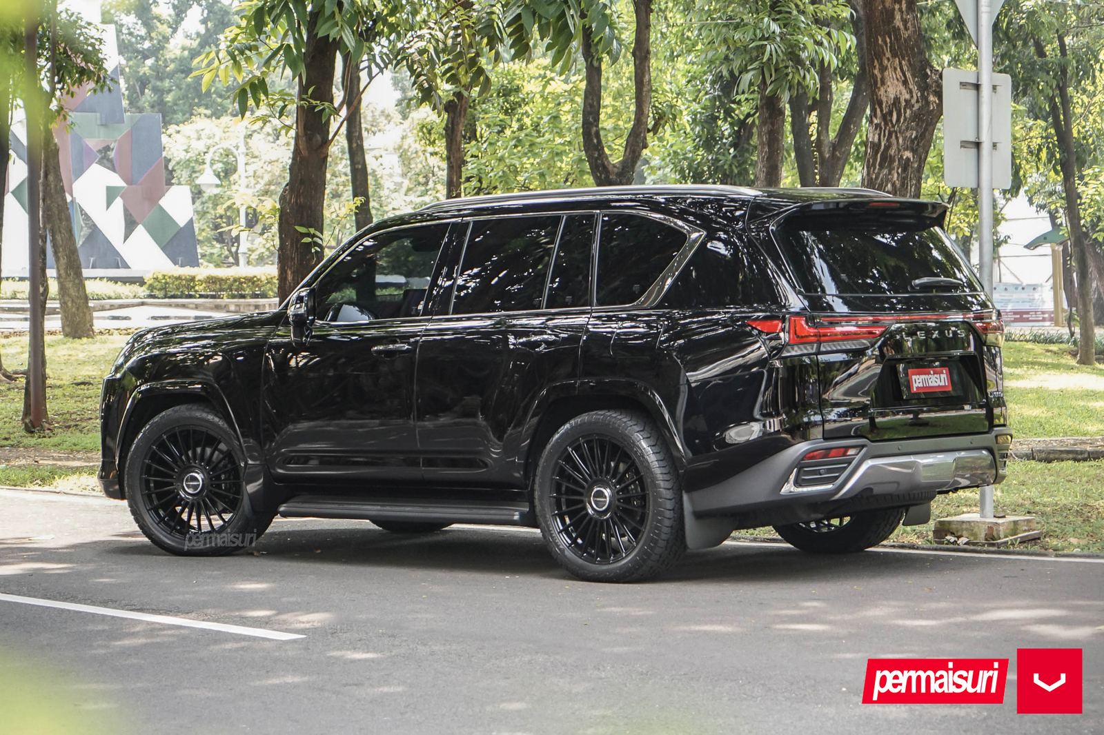 Vossen Forged HF-8 on Lexus LX 600 (J310, 2021-present), photo 2