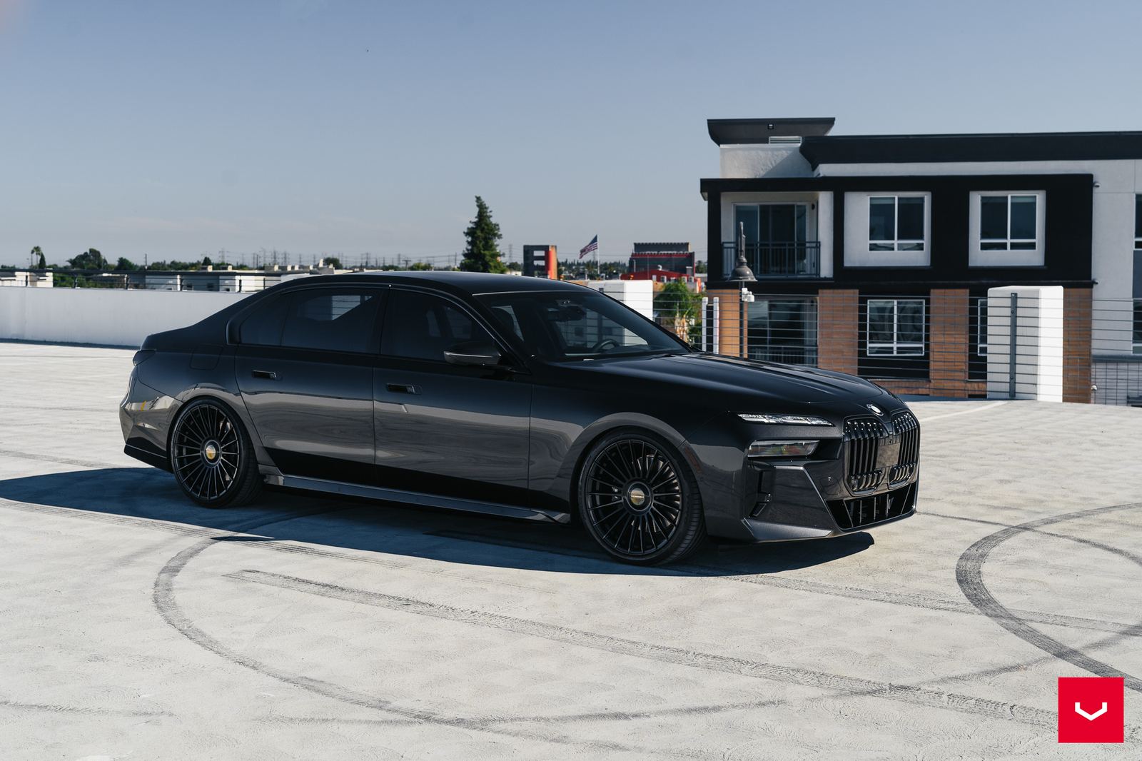 Vossen Forged HF-8 on BMW i7 G70.1