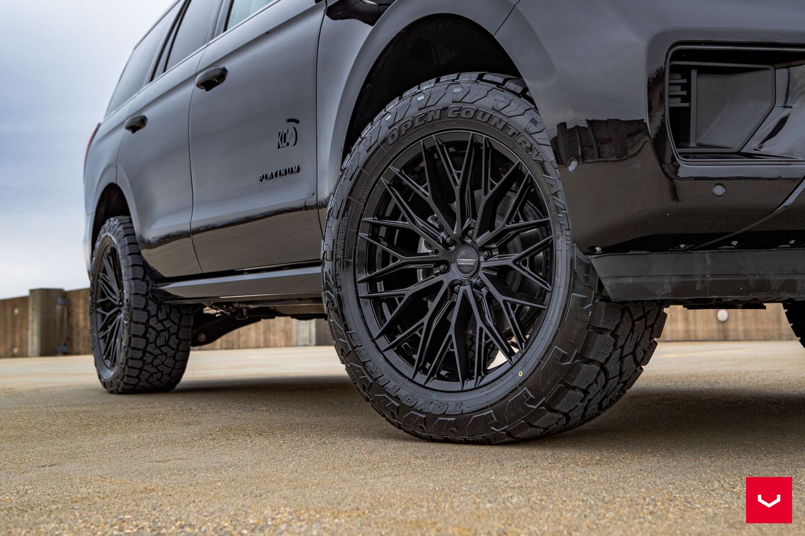 Vossen Forged HFX-6 (6-lug) on Ford Expedition 5th gen (U725), photo 3
