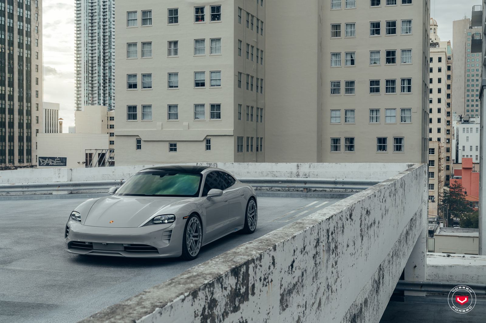 Vossen Forged LC3-03T on Porsche Taycan J1.1