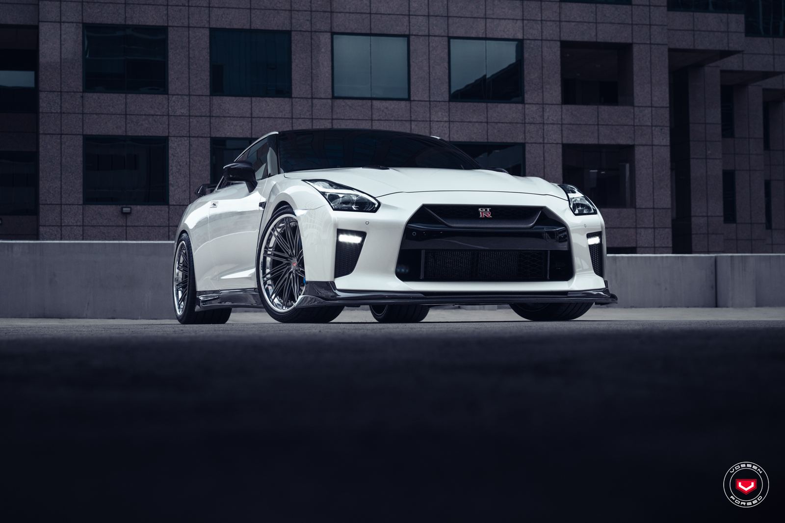 Vossen Forged VPS-5T (3-Piece) on Nissan GT-R R35.1