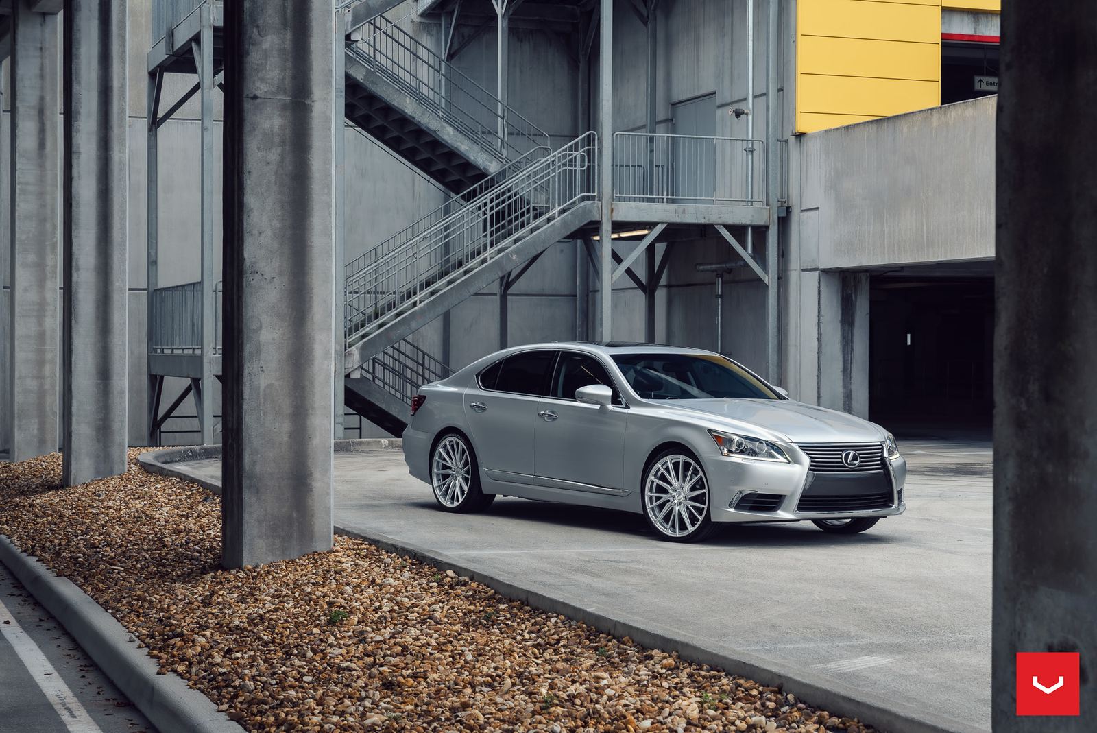 Vossen Forged HF-4T on Lexus LS XF40