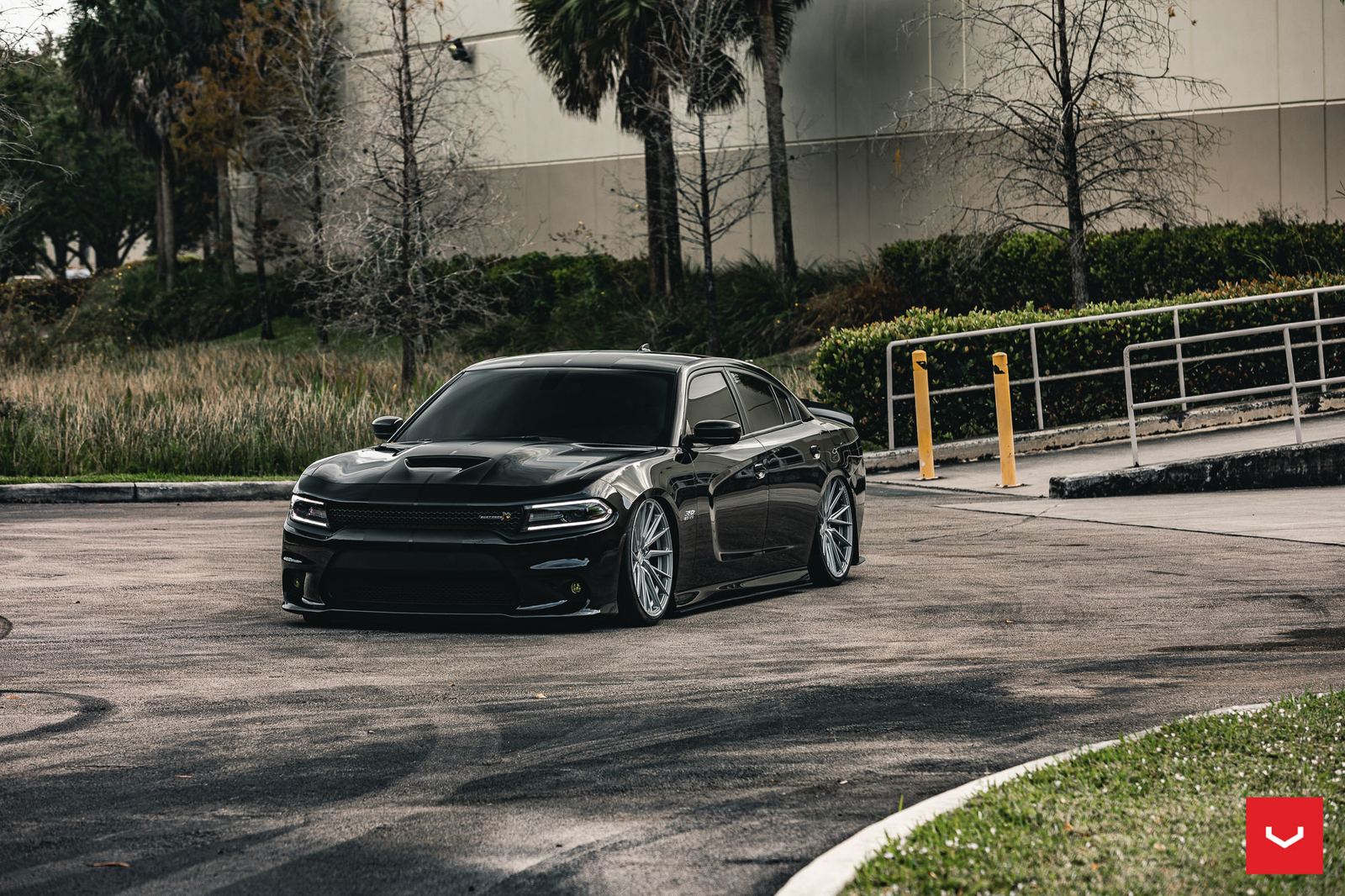 Vossen Forged HF-4T on Dodge Charger LD (7th gen)