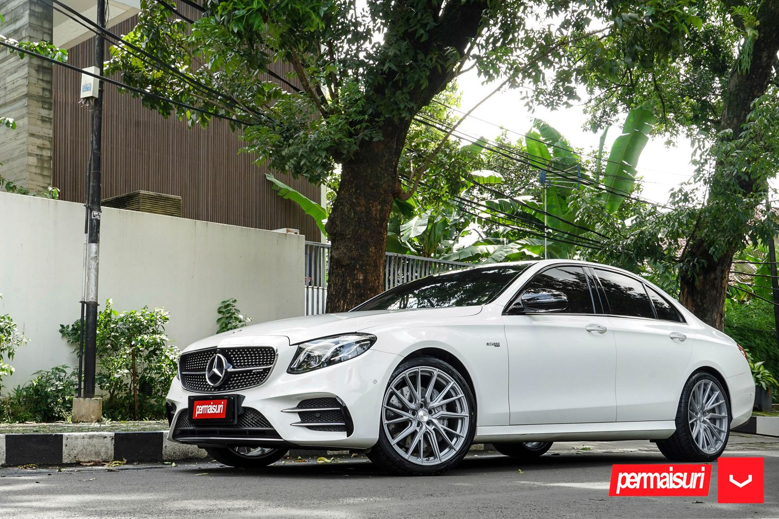 Vossen Forged HF-4T on Mercedes-Benz E-Class W213.1