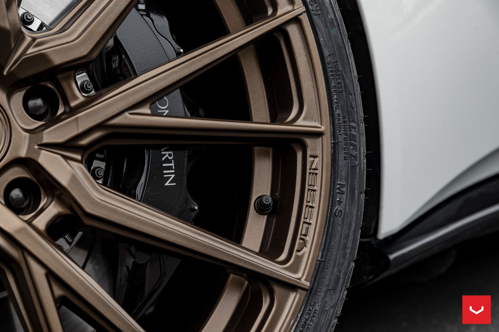 Vossen Forged HF-4T on Aston Martin Vantage (2018).1, photo 3