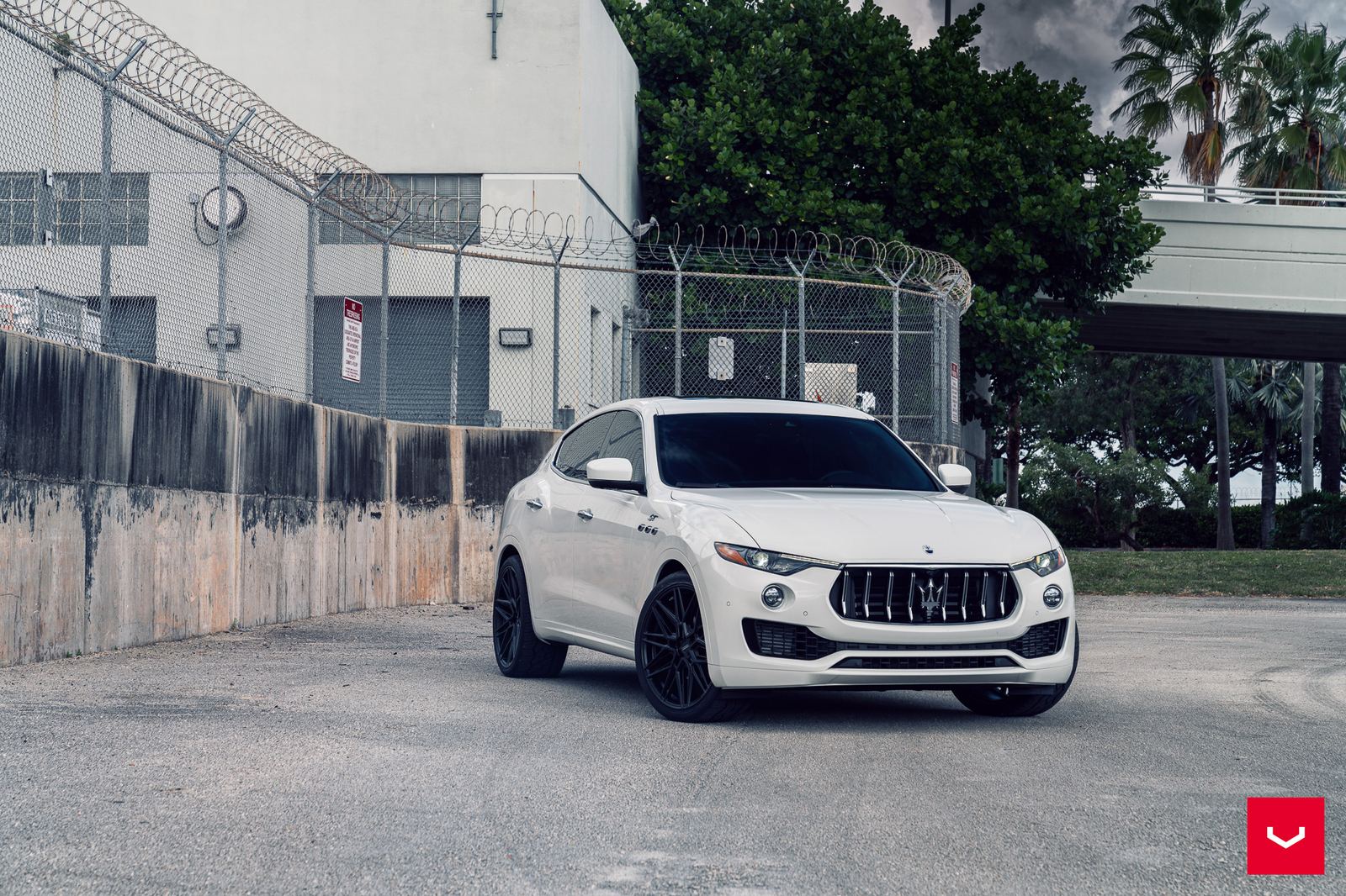 Vossen Forged HF-7 on Maserati Levante.1