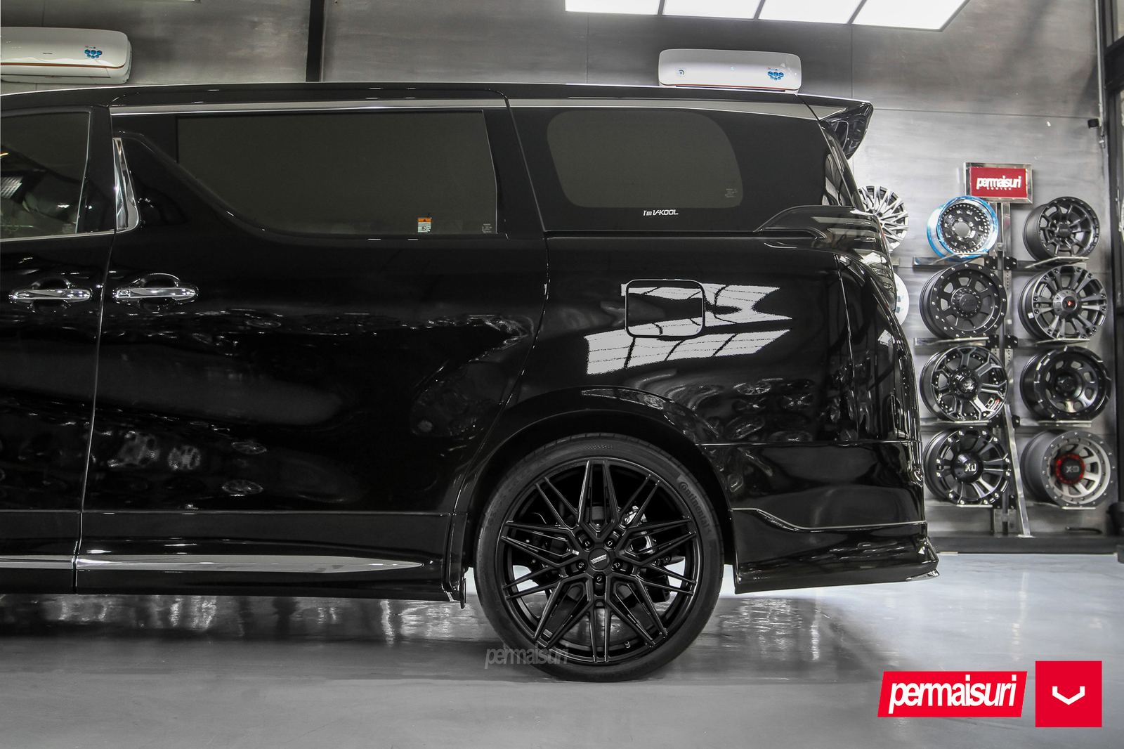 Vossen Forged HF-7 on Toyota Alphard AH30.1, photo 3