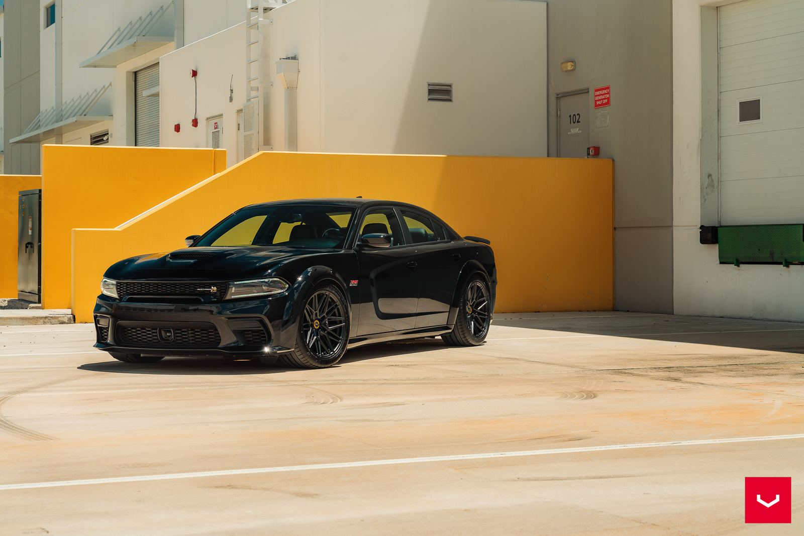 Vossen Forged HF-7 on Dodge Charger LD (7th gen)