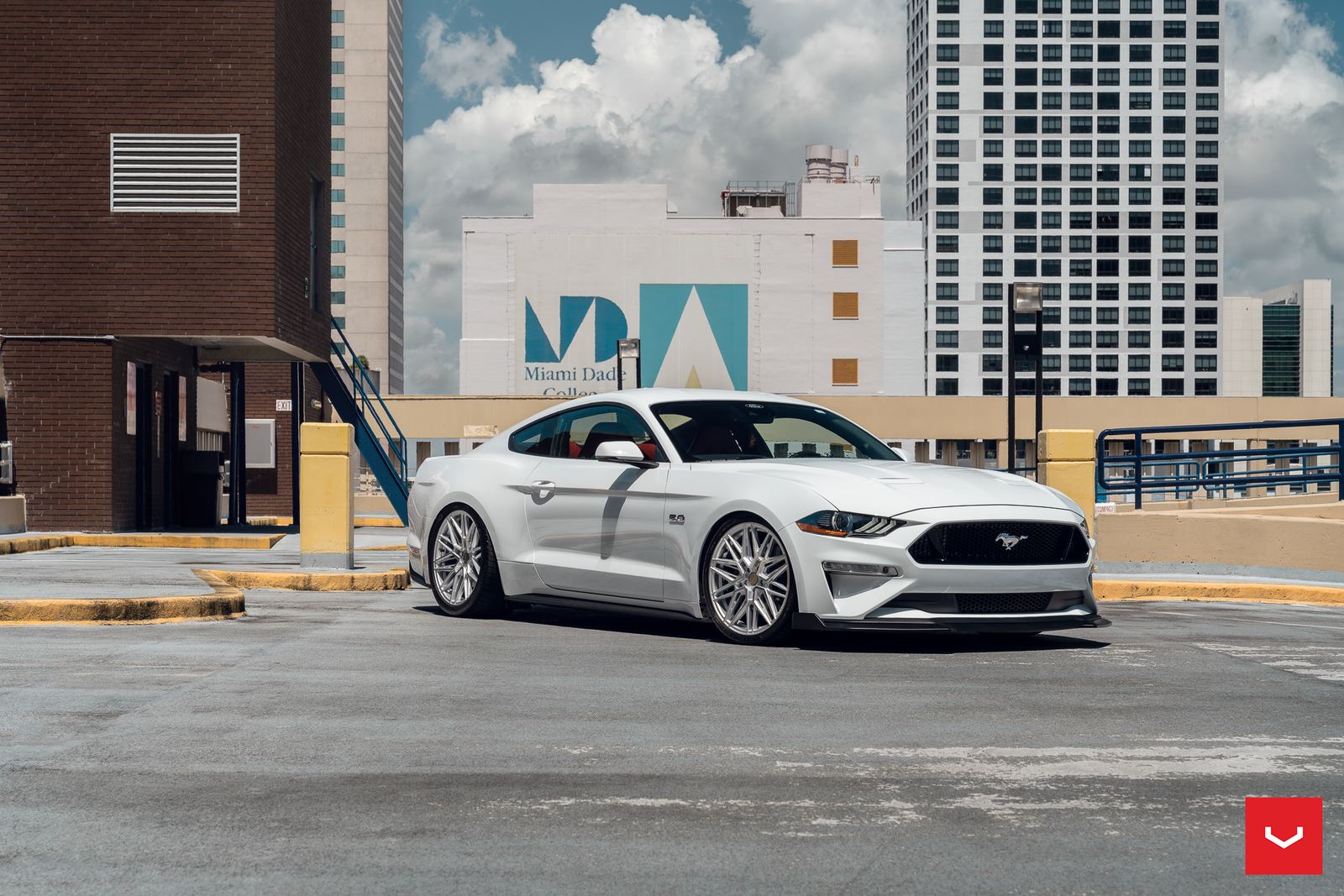 Vossen Forged HF-7 on Ford Mustang S550.1