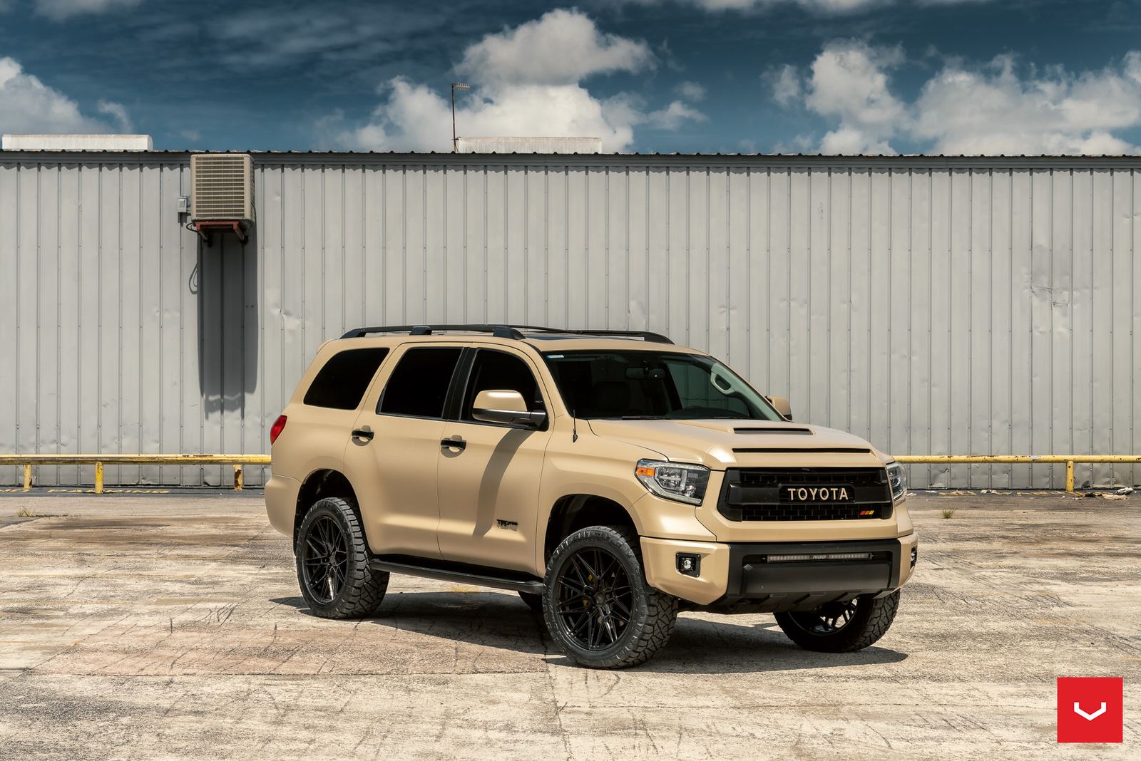 Vossen Forged HF-7 on Toyota Sequoia XK60
