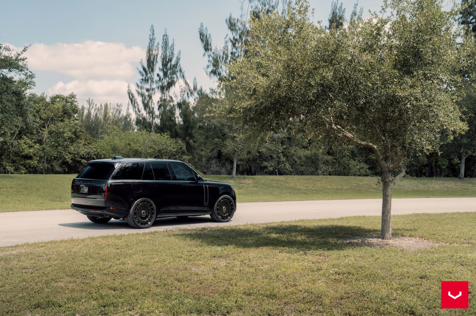 Vossen Forged HF-9 on Land Rover Range Rover L460, photo 3