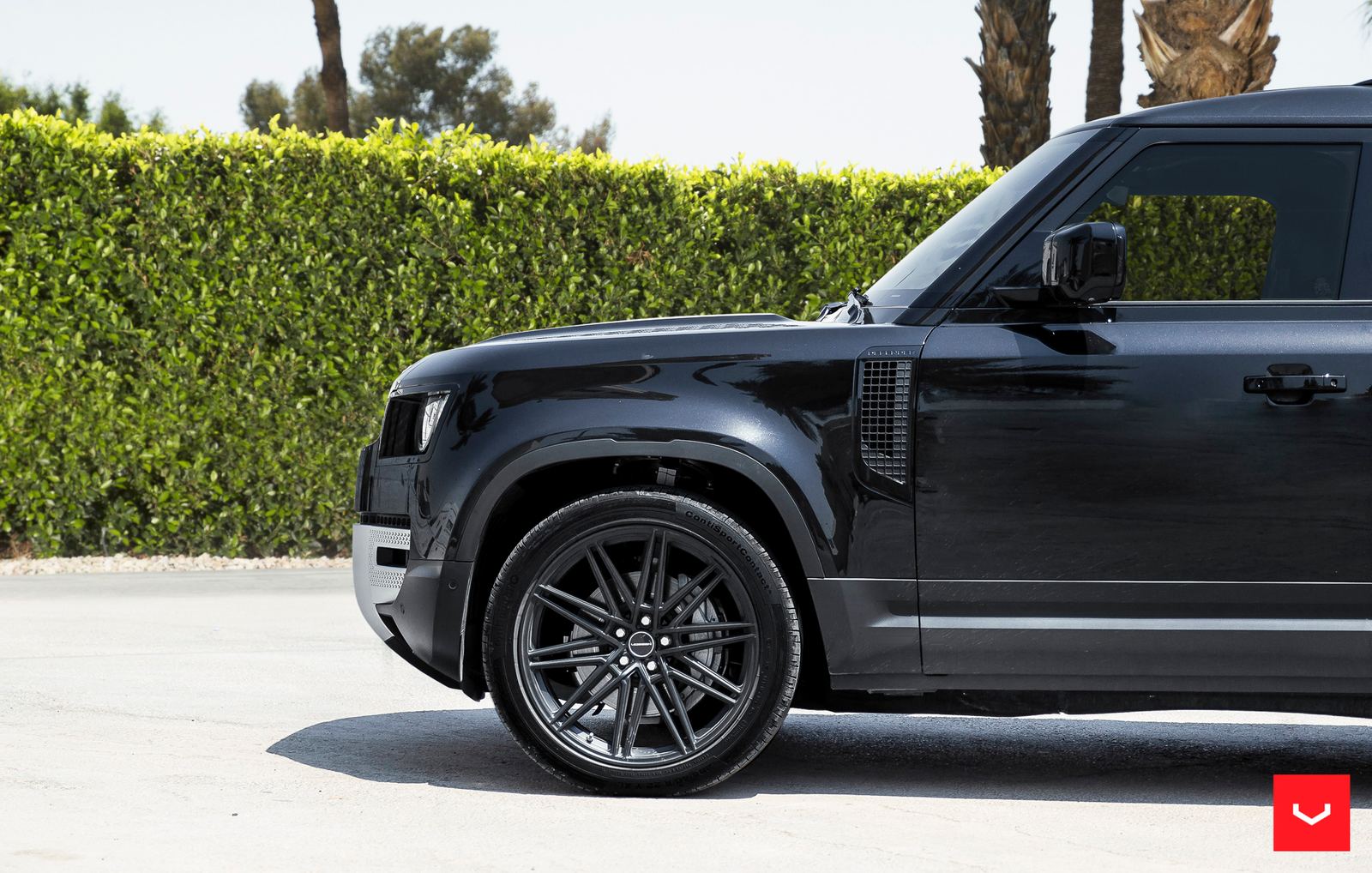 Vossen Forged CV10 on Land Rover Defender L663
