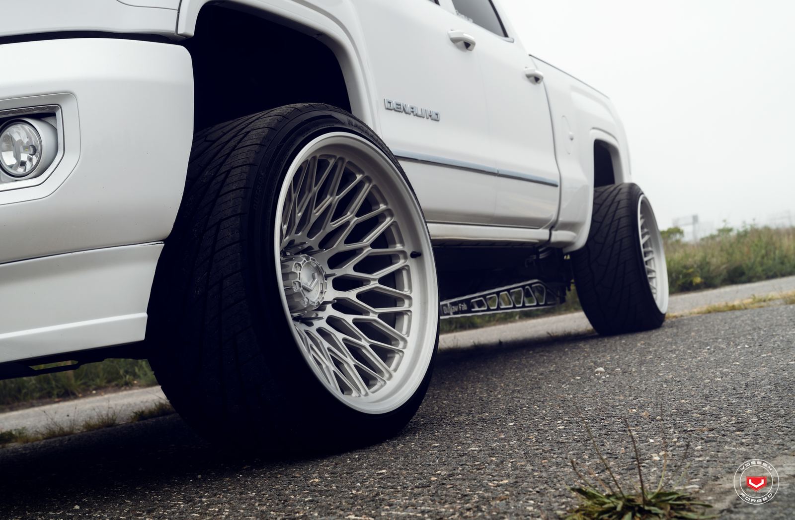 Vossen Forged GNX-02 on GMC Sierra 1st gen (Sierra Limited), photo 2