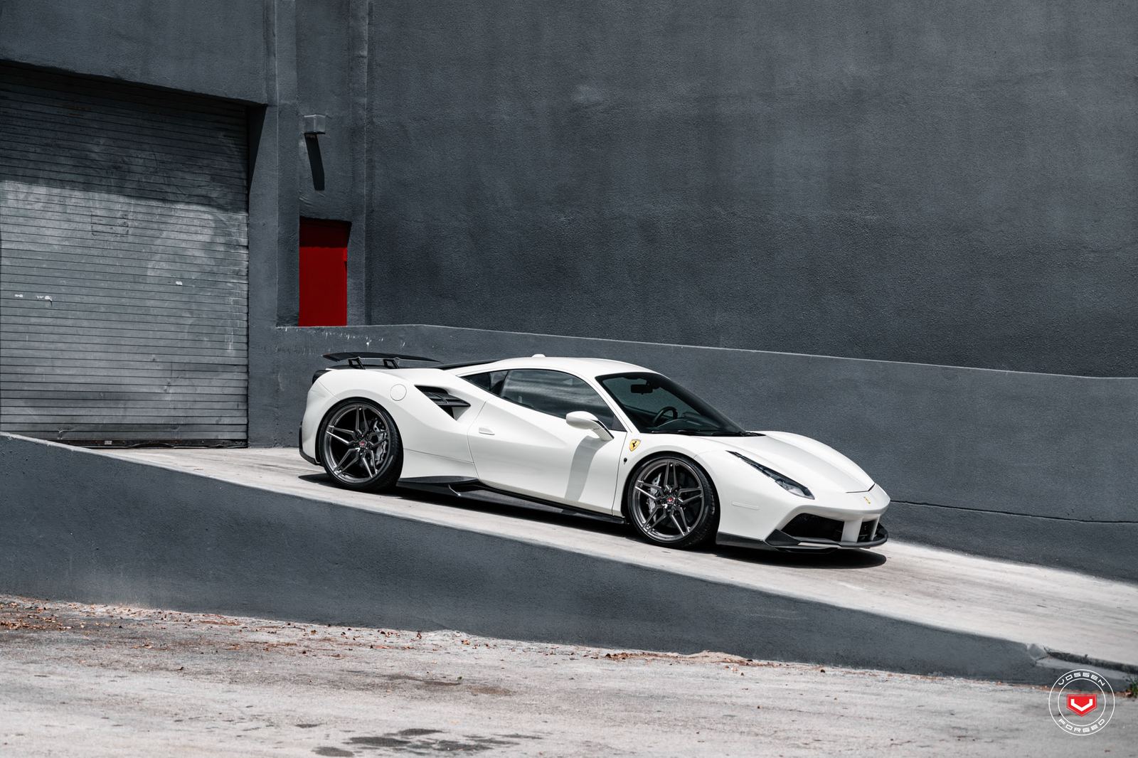Vossen Forged M-X1 on Ferrari 488, photo 2