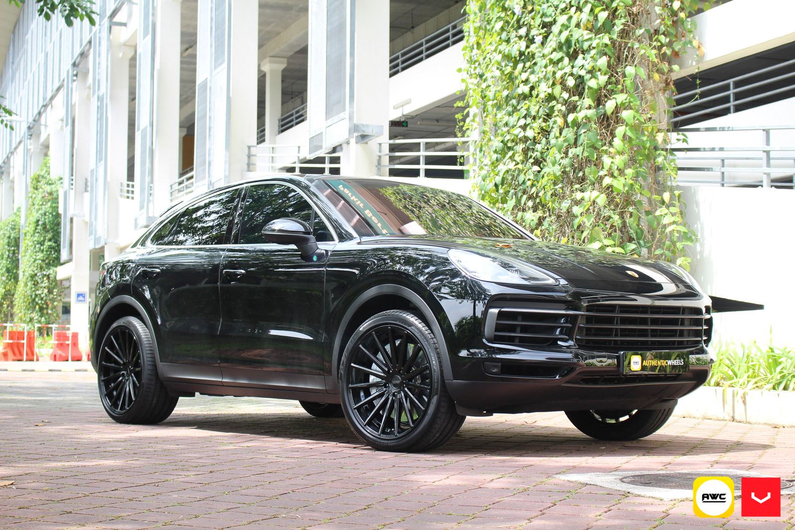Vossen Forged VFS-2 on Porsche Cayenne 9YA/E3.1, photo 2